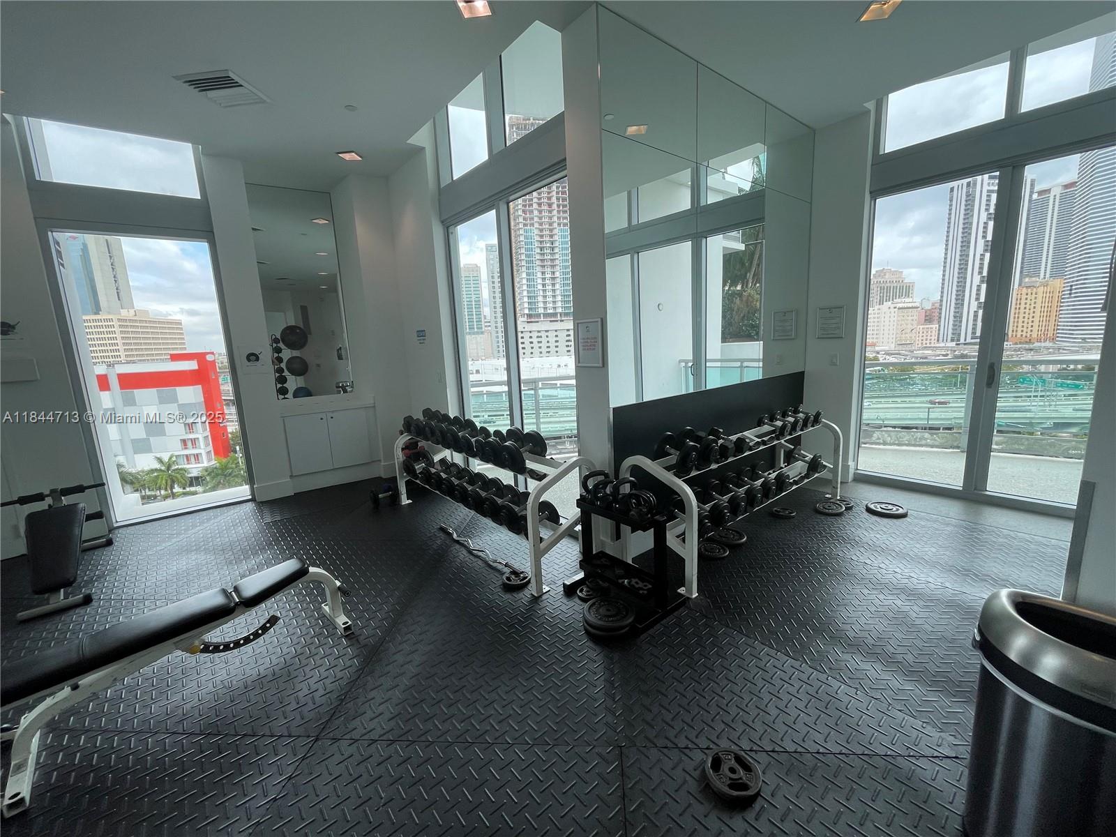 350 S Miami Ave #3709, Miami FL 33130