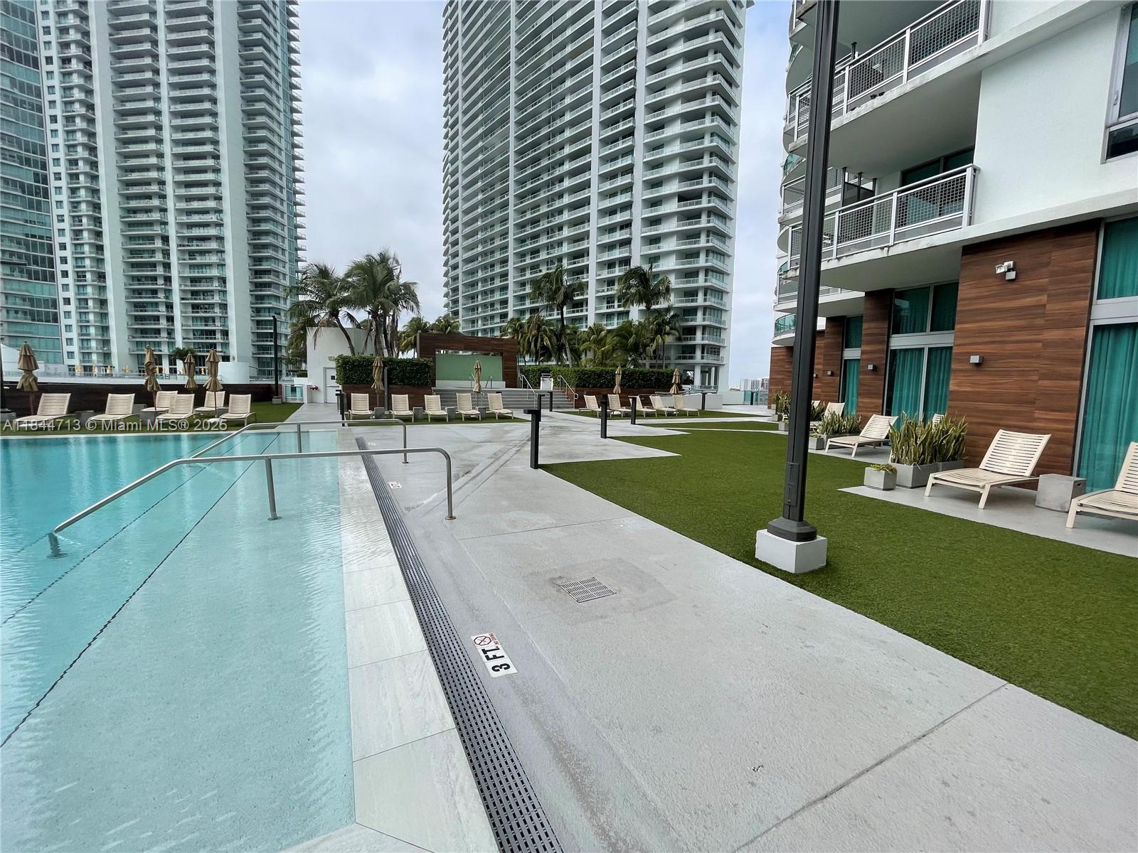 350 S Miami Ave #3709, Miami FL 33130