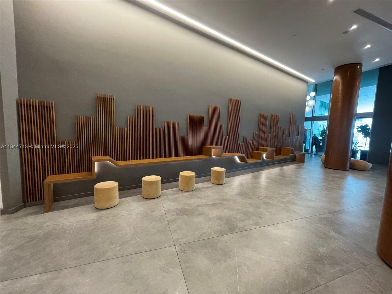 350 S Miami Ave #3709, Miami FL 33130