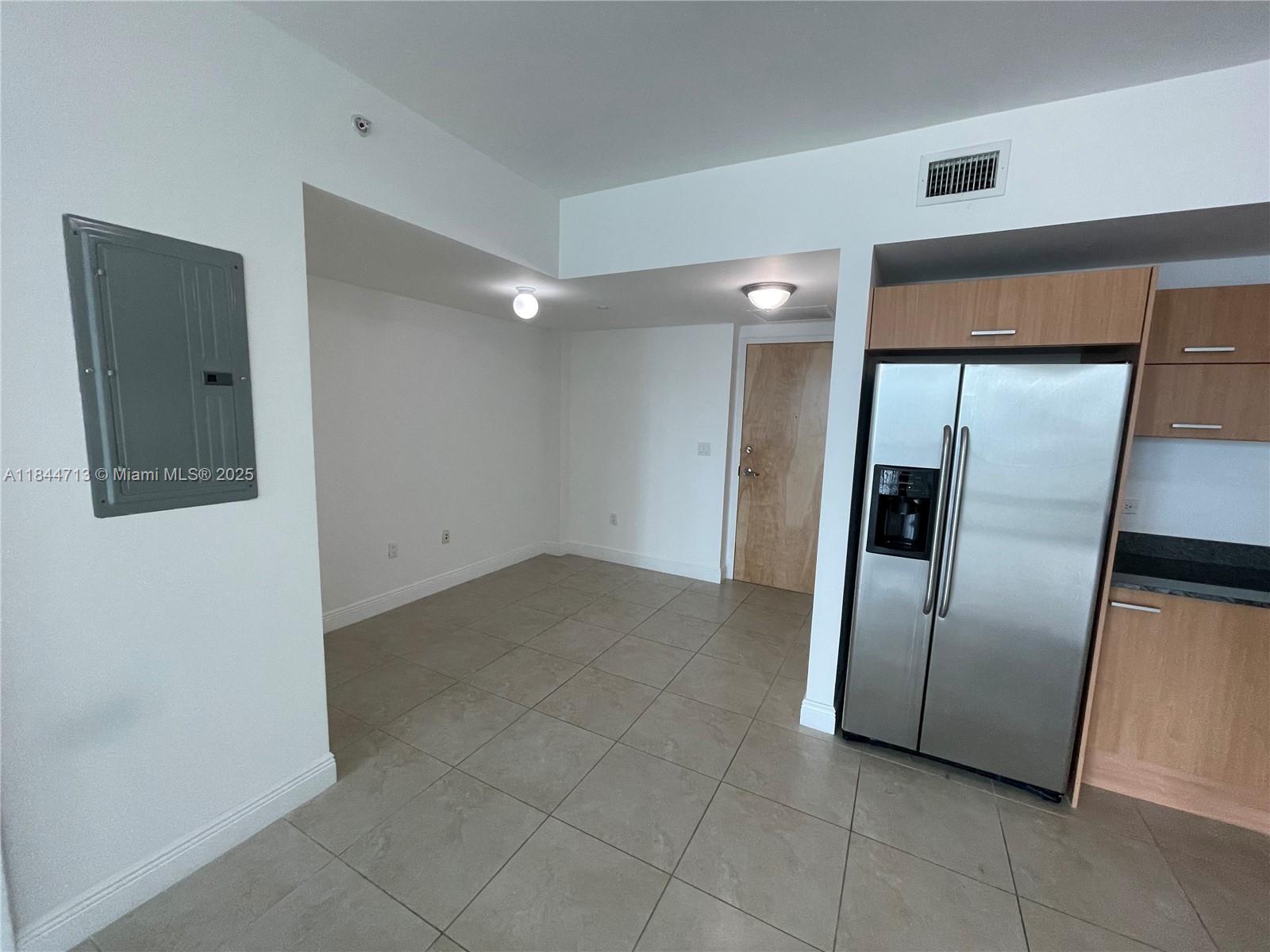 350 S Miami Ave #3709, Miami FL 33130