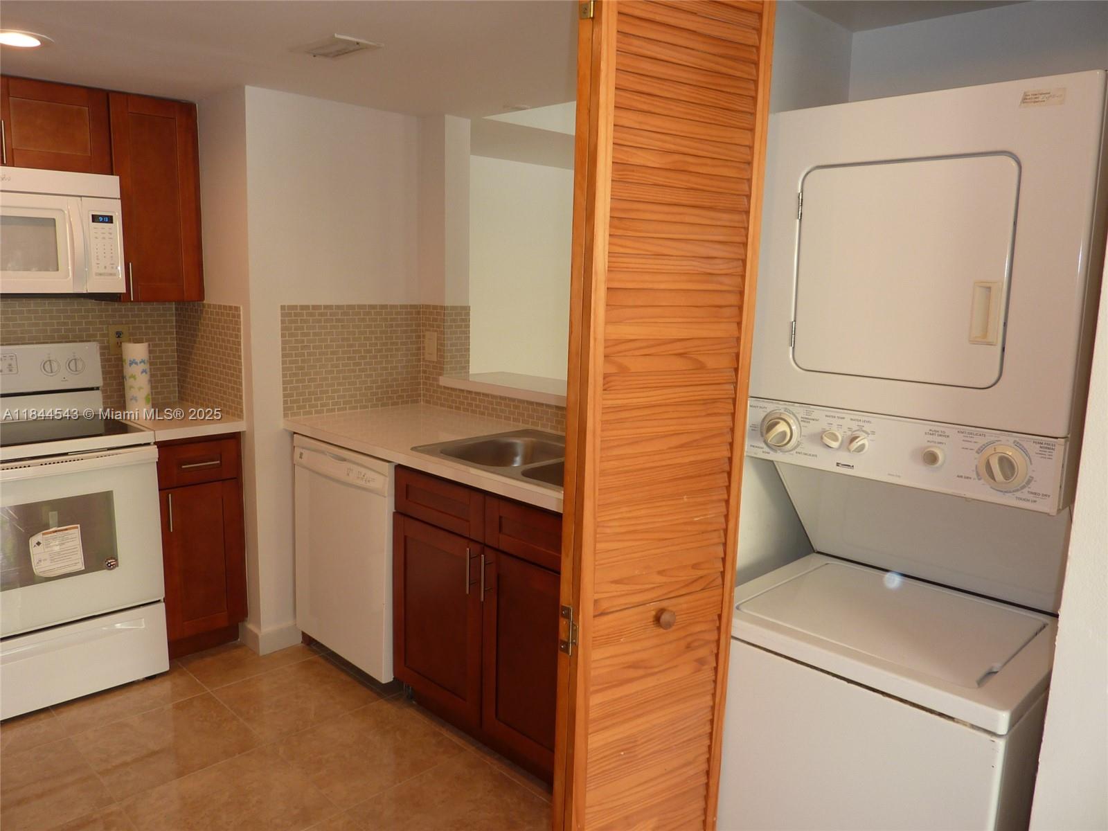 Property photo # 6