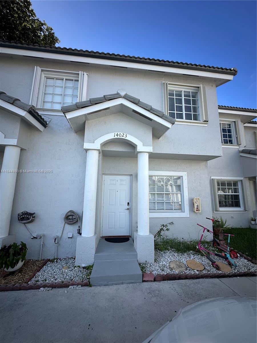 Property photo # 0
