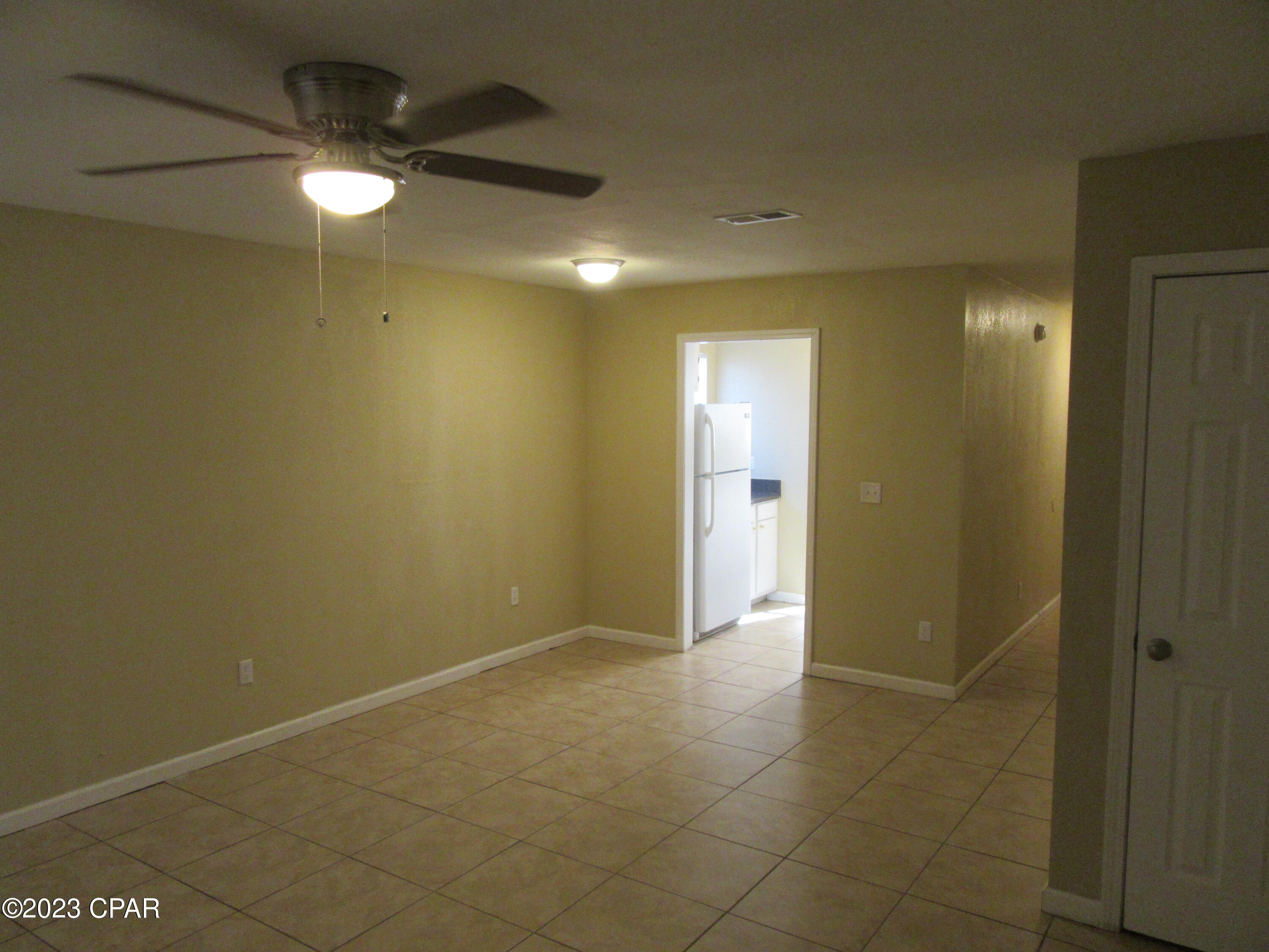 Image 7 For 1013 Spring Avenue
