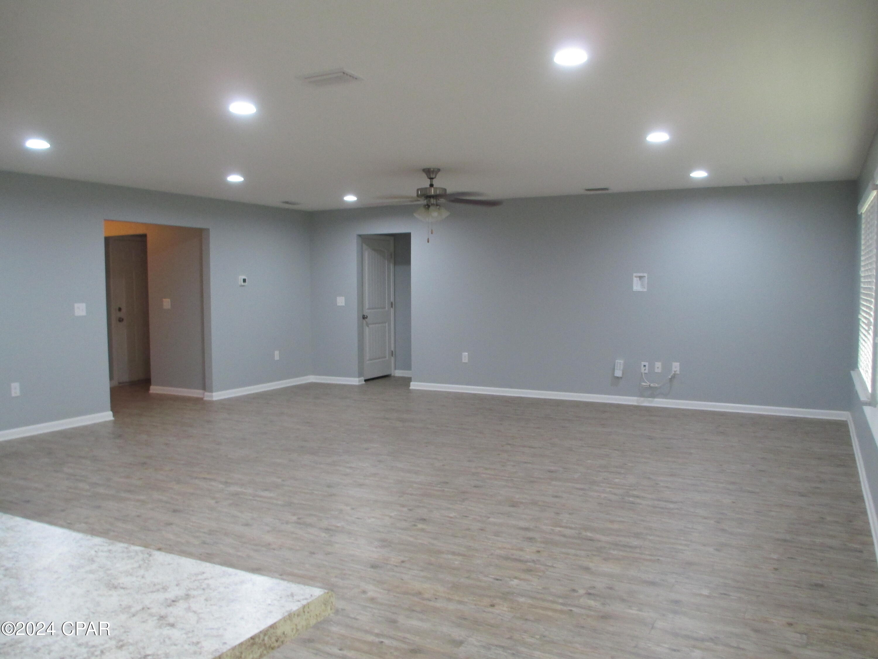 Image 7 For 7329 Port Place Place