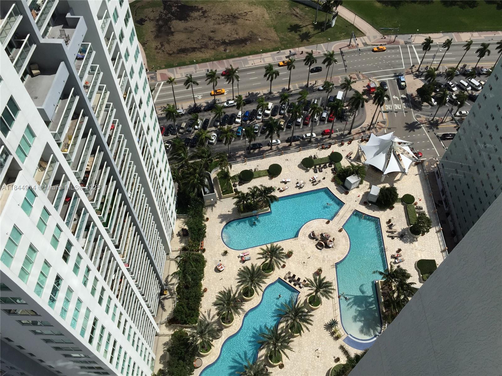 Miami FL 33132 - A11844914