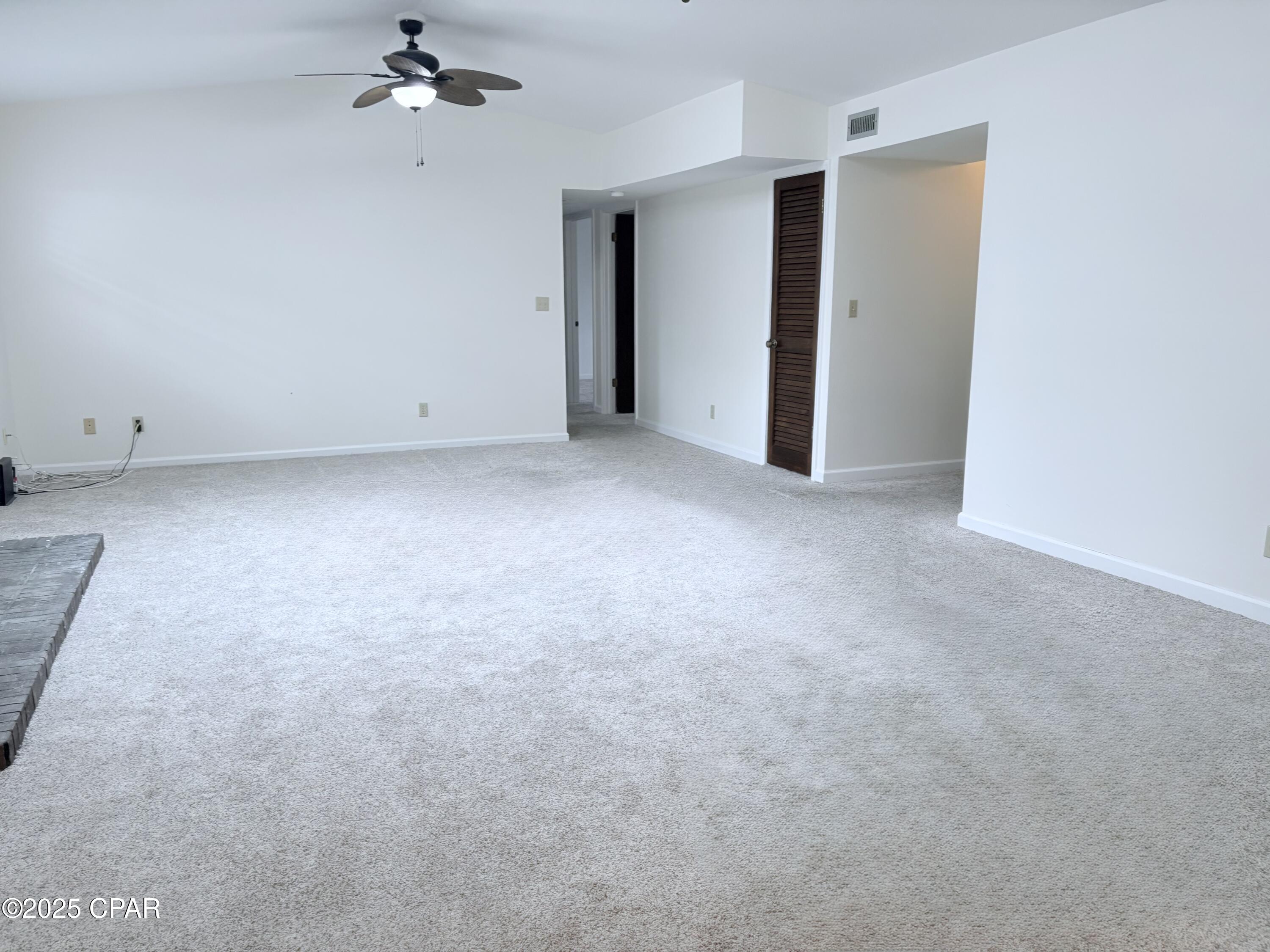 Image 4 For 320 Alexander Drive
