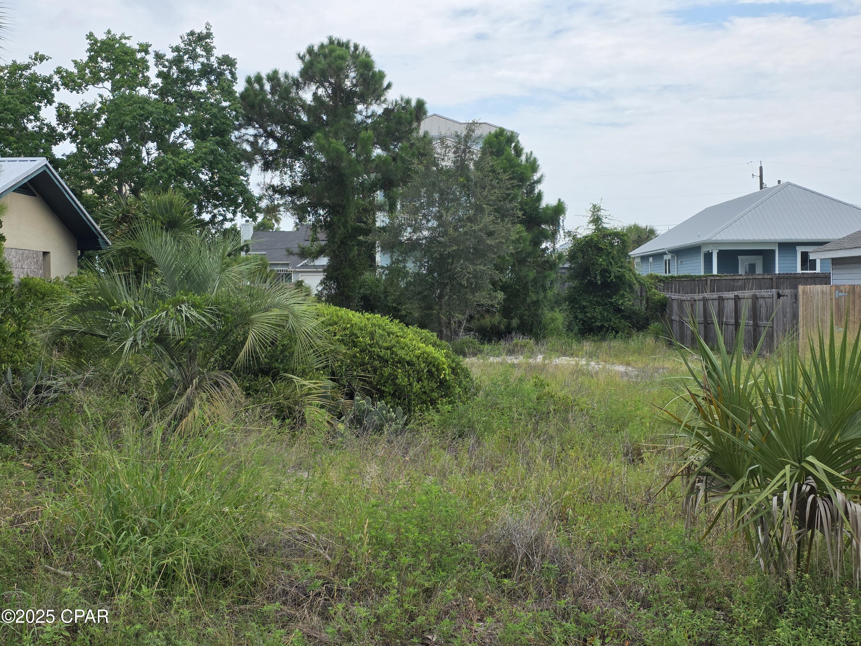 Image 2 For 5927 Pinetree Avenue