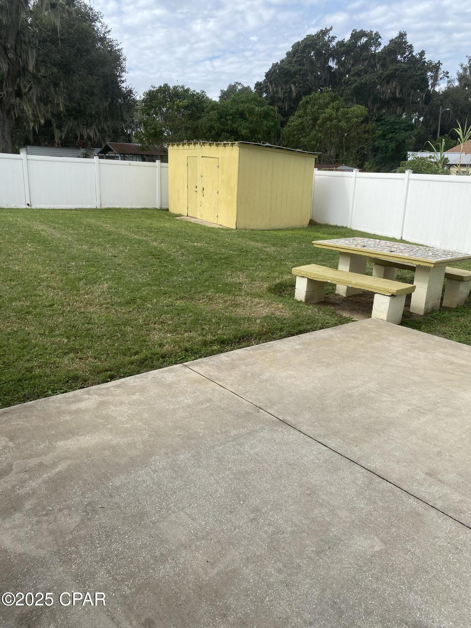 Image 5 For 137 Lake Reedy Boulevard