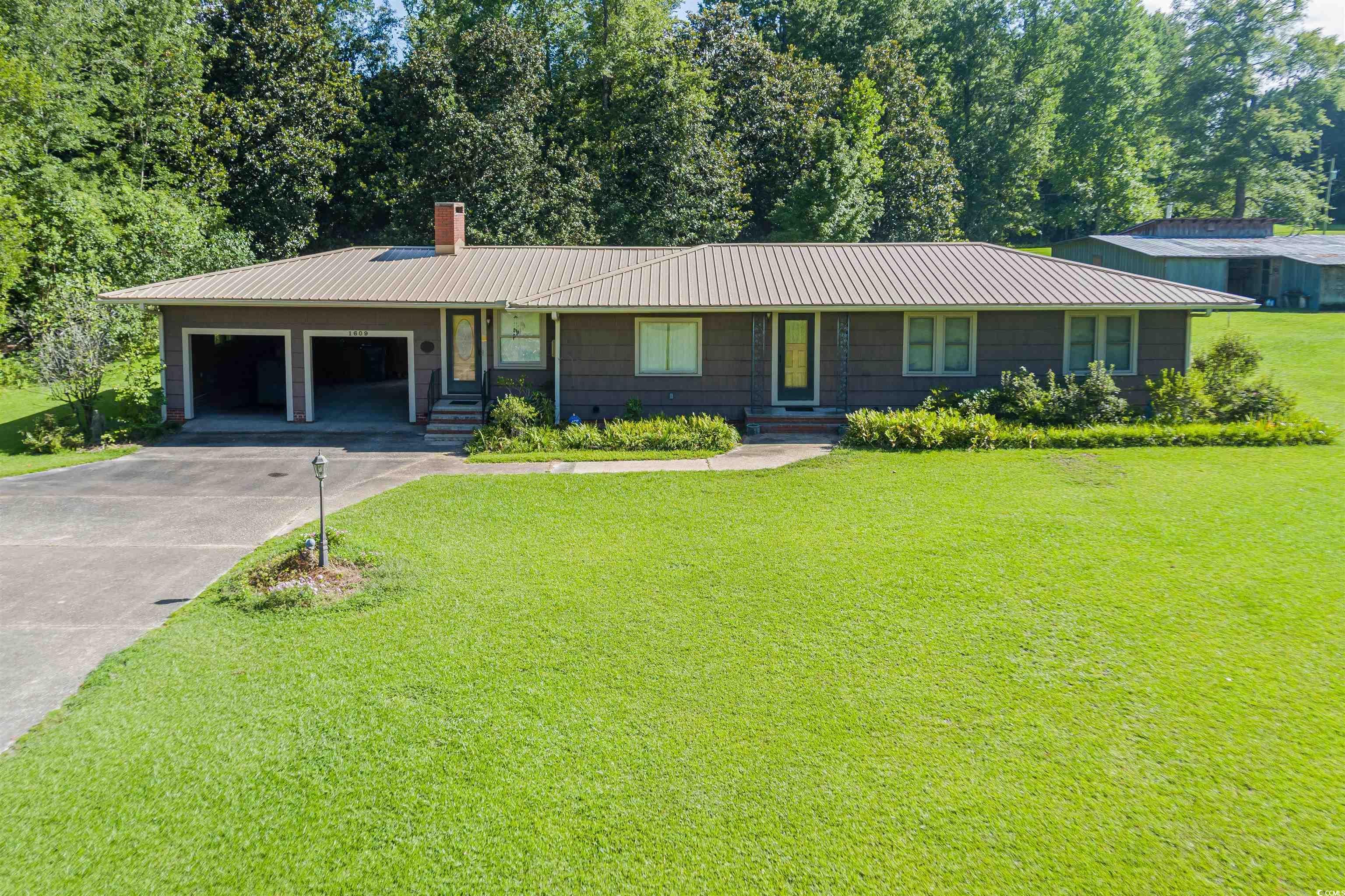 1609 Pleasant Plains Church Rd. Whiteville, NC 28472