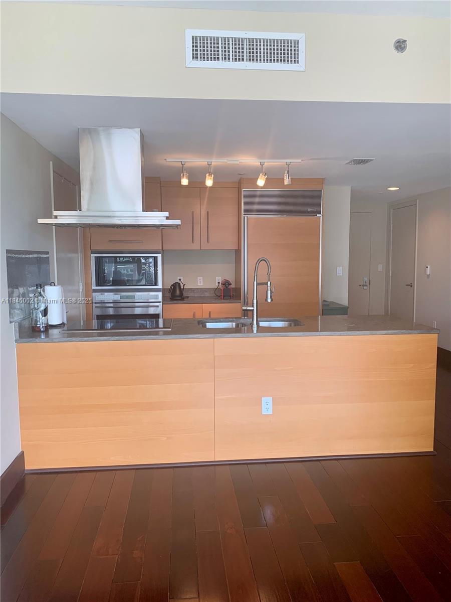 495 Brickell Ave #1211, Miami FL 33131