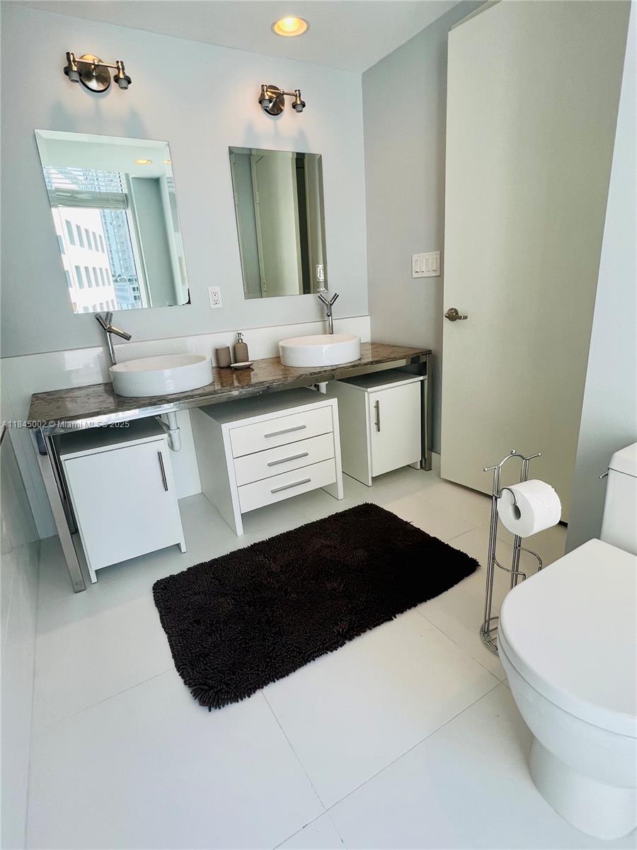 495 Brickell Ave #1211, Miami FL 33131