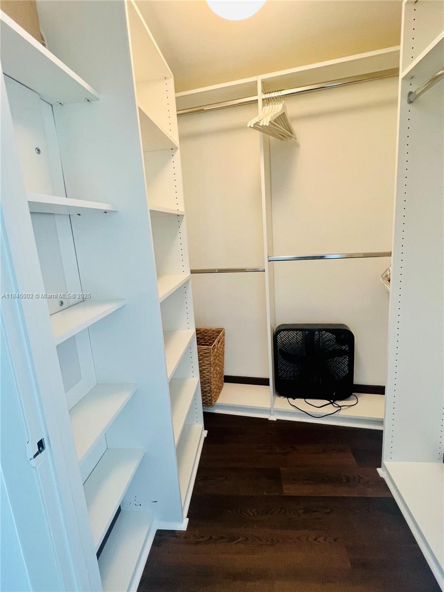 495 Brickell Ave #1211, Miami FL 33131