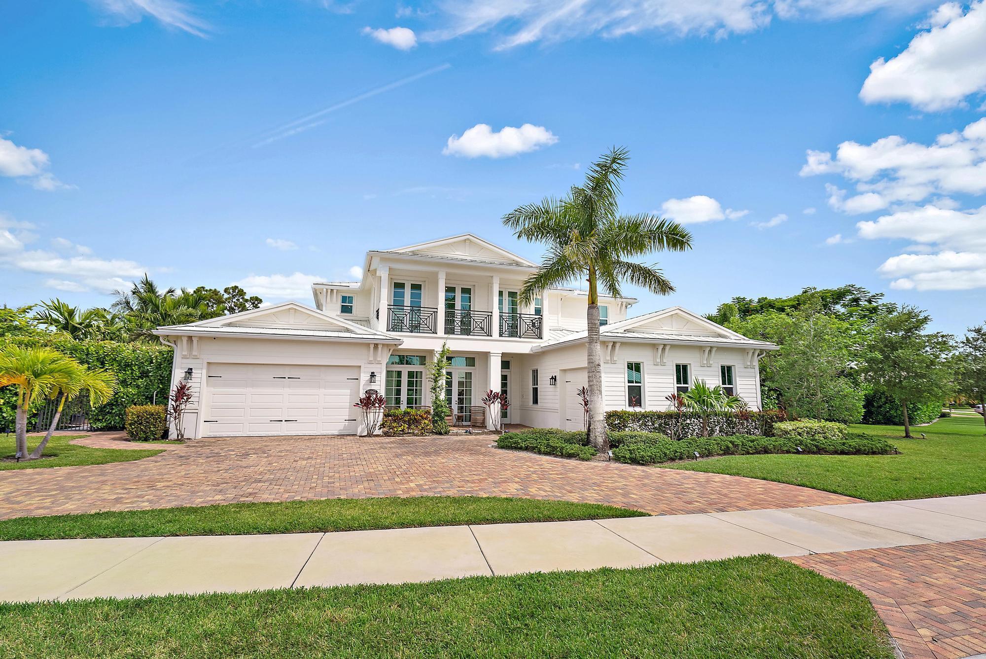 Image to showcase the property located at 19967 SE Gallberry Drive