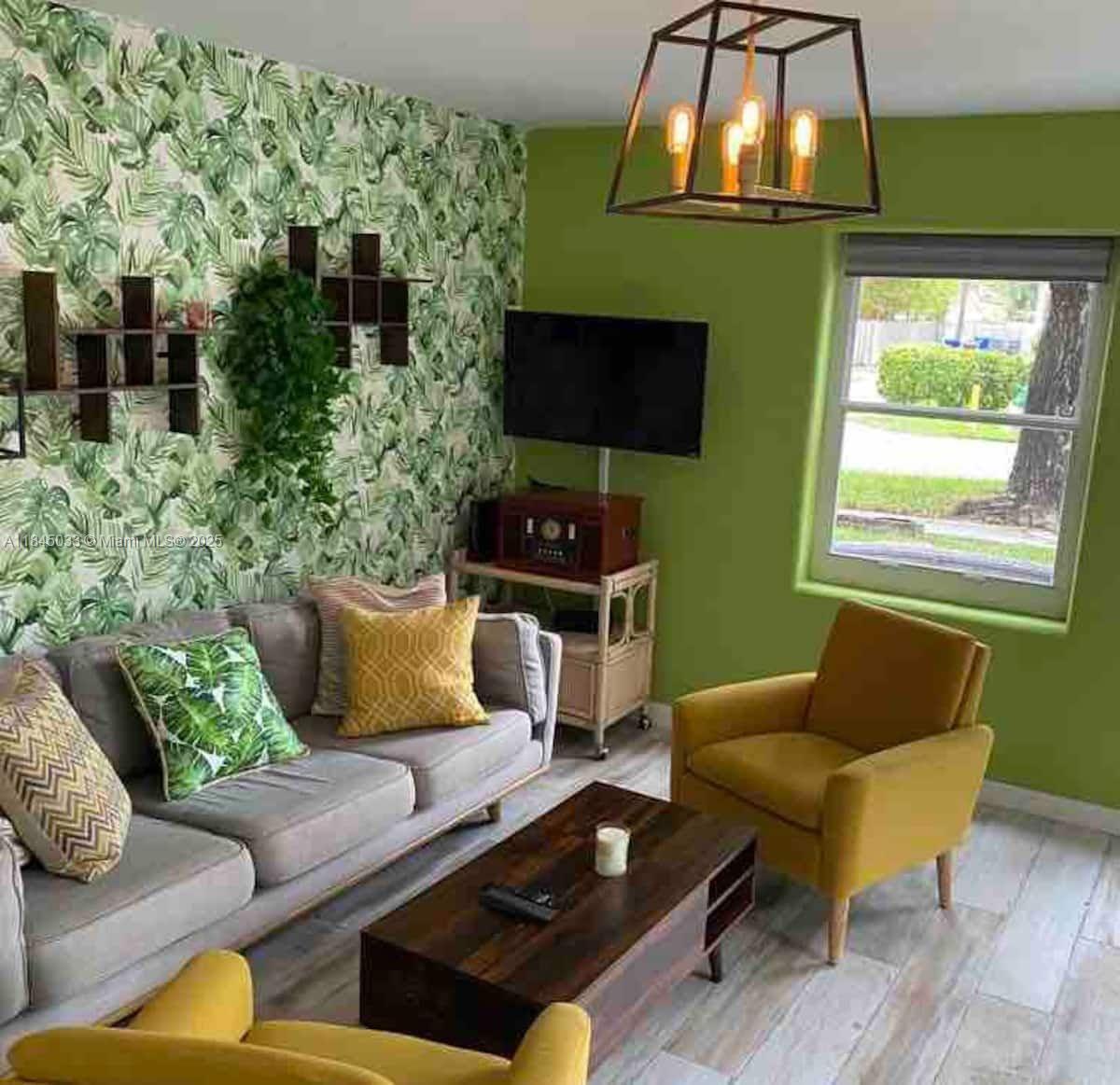 Property photo # 6