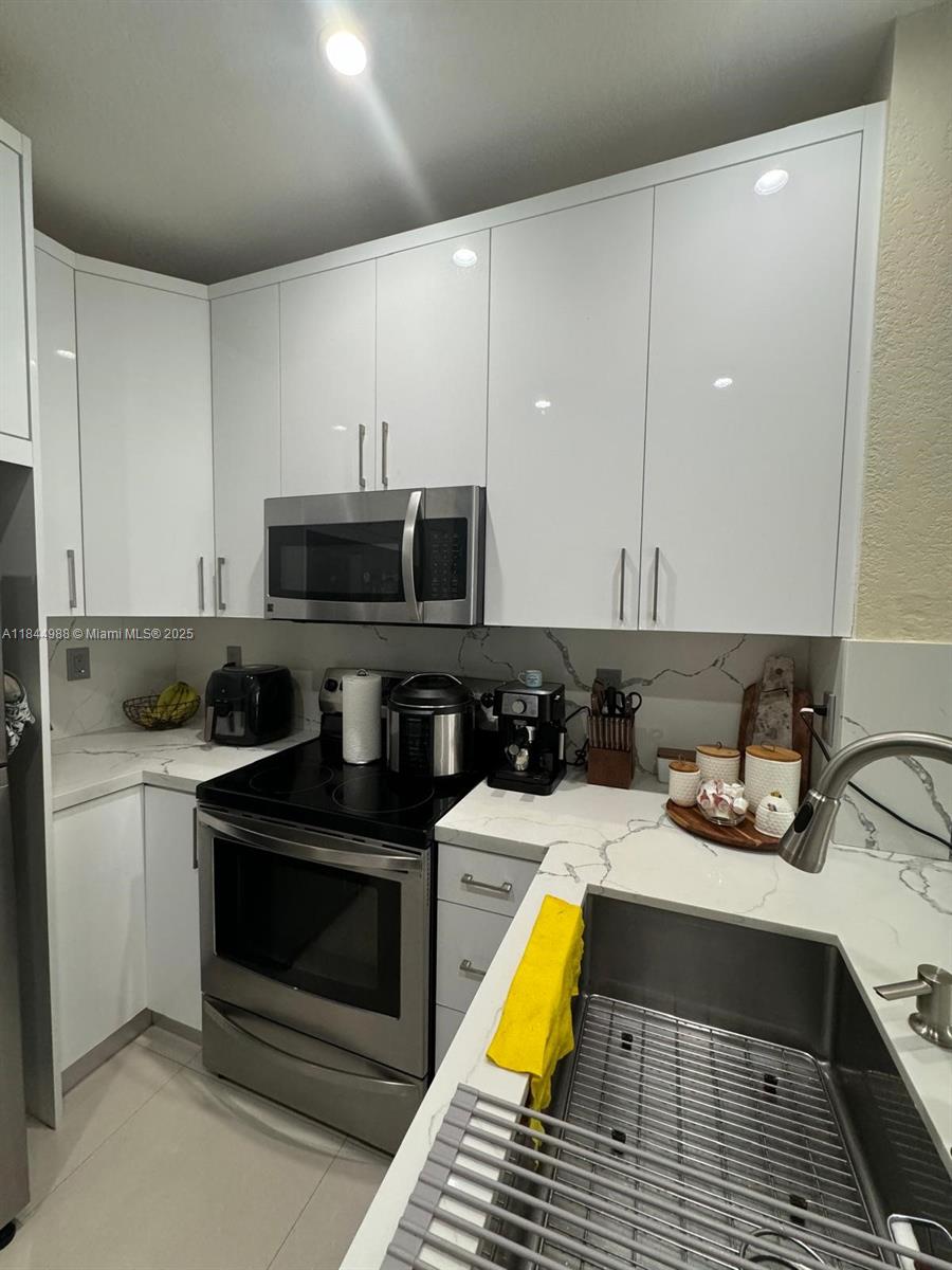 Property photo # 6