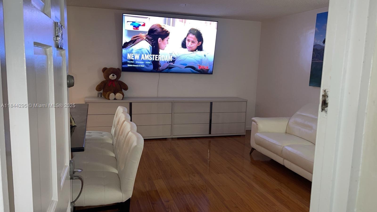 Property photo # 4