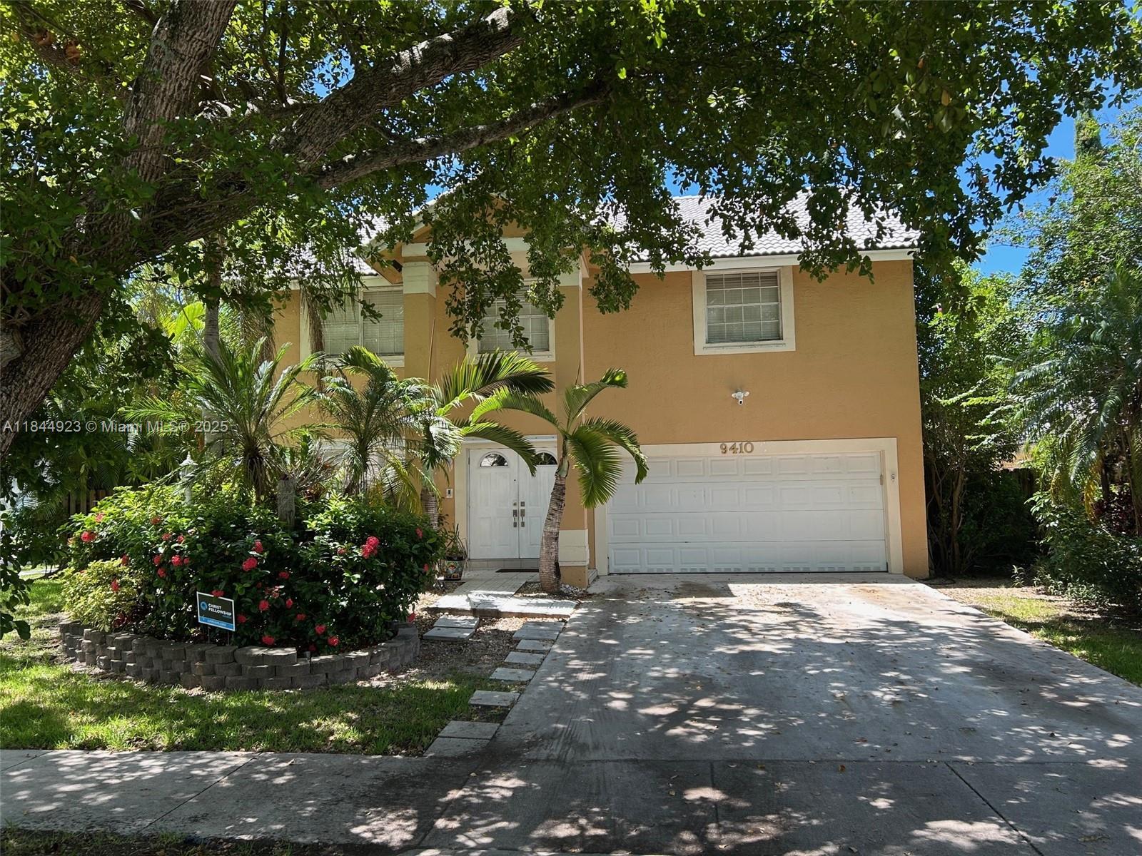 Make this beautiful and spacious 5 bedrooms and 2.5 bathrooms your paradise.  This gorgeous property is located in the corner of one of the most beautiful and peaceful area of Cutler Bay.  The property has plenty spaces with multiple big rooms and parking space for multiple cars.  A huge backyard with a beautiful swimming pool.  Near to shopping centers and great restaurants.  Access to major highways and main roads.