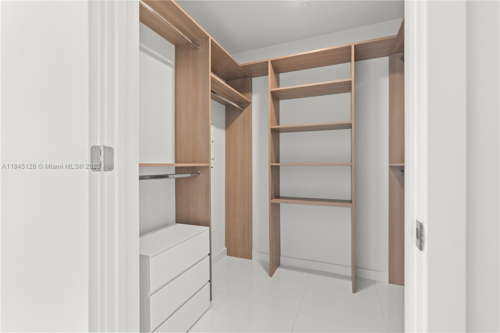 851 NE 1st Ave #3007, Miami FL 33132
