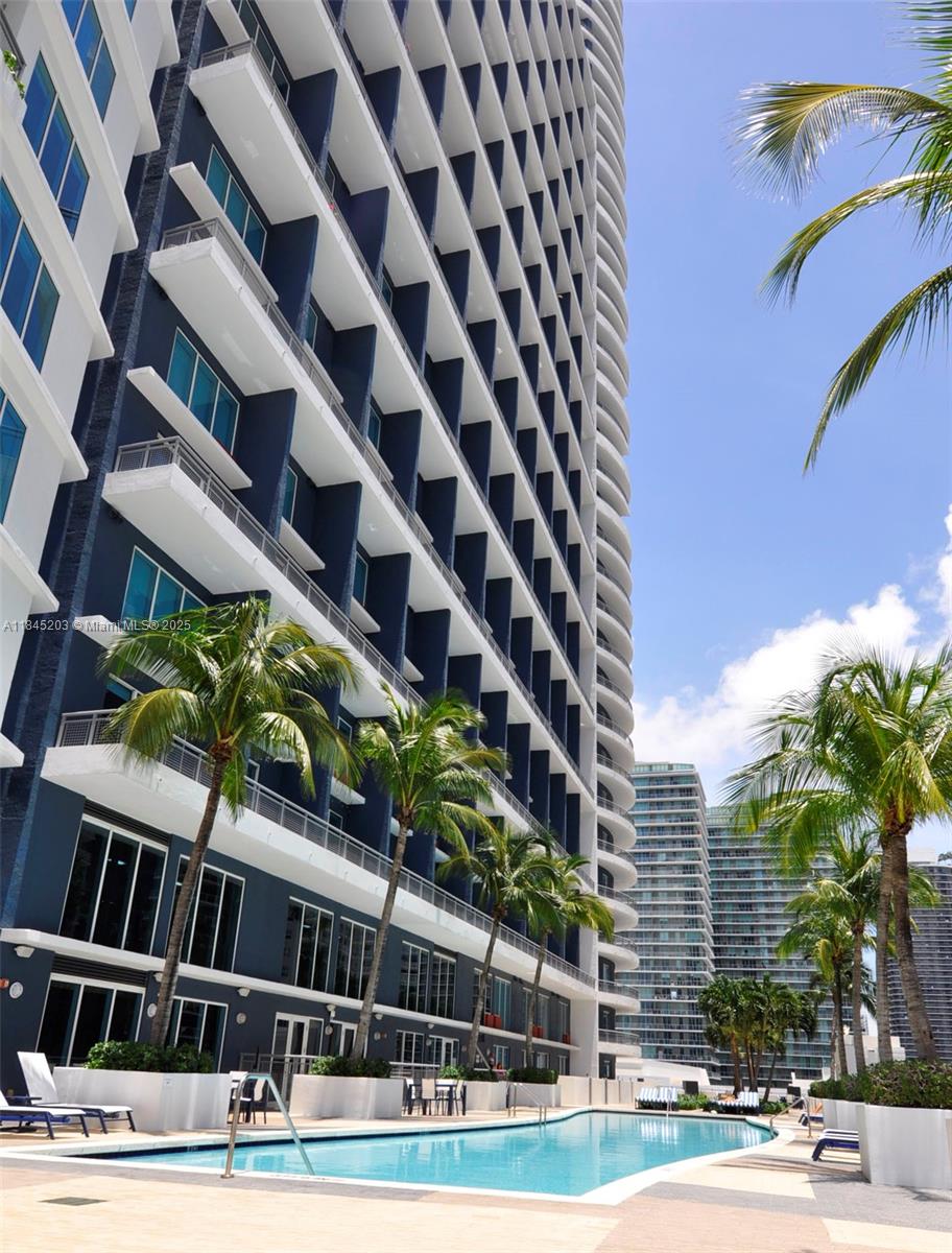 60 SW 13th St #1408, Miami FL 33130