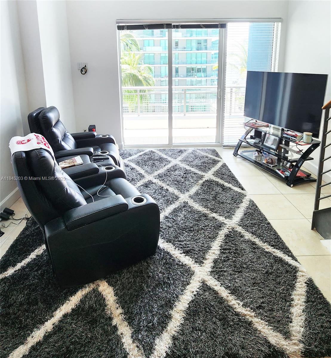 60 SW 13th St #1408, Miami FL 33130