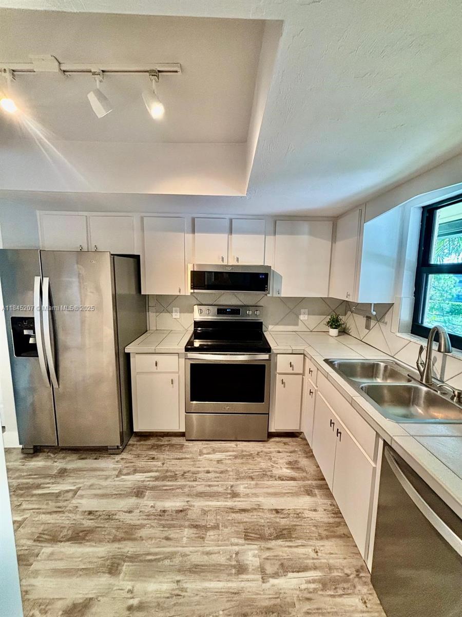 Property photo # 3