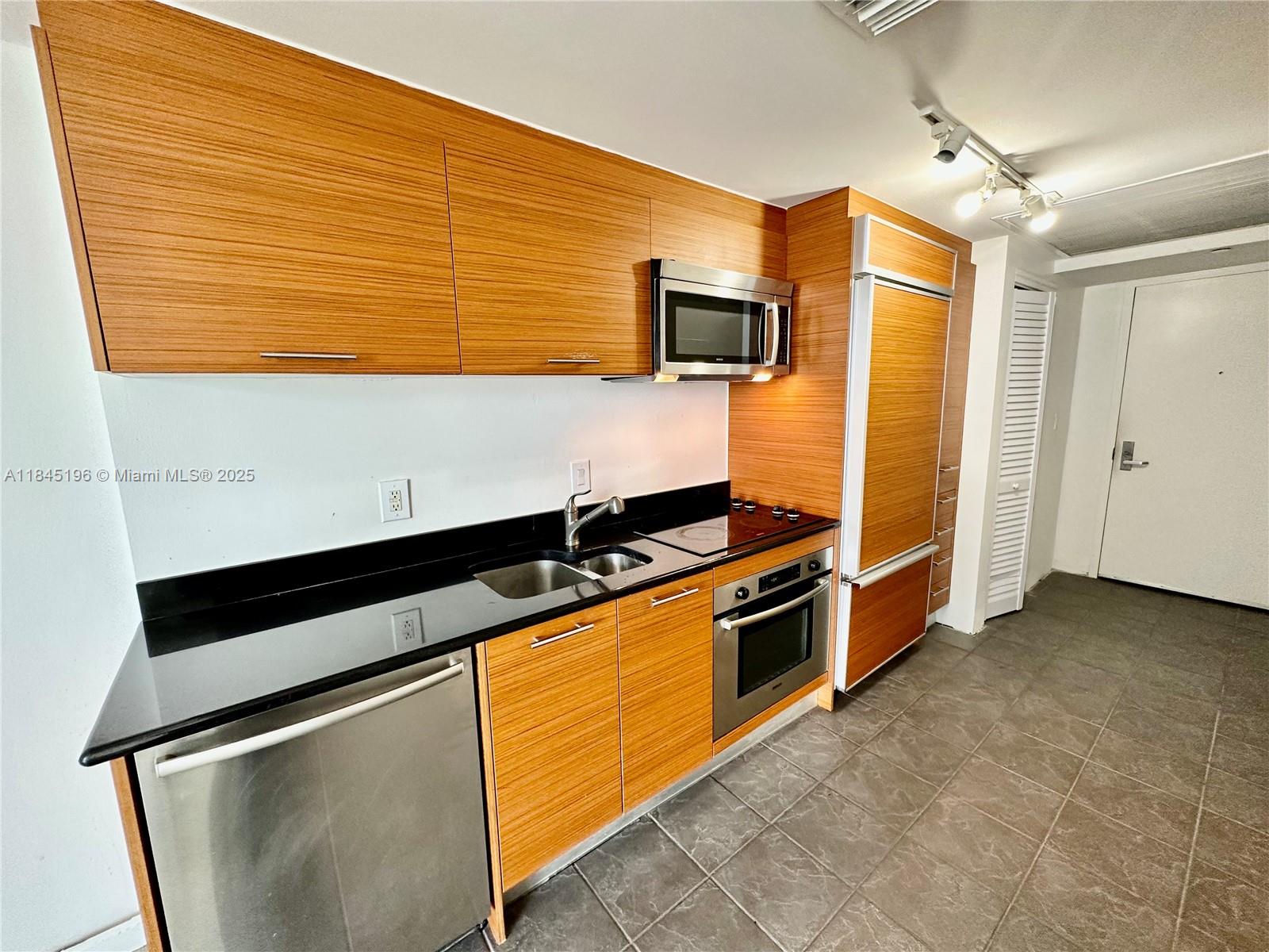 Property photo # 7