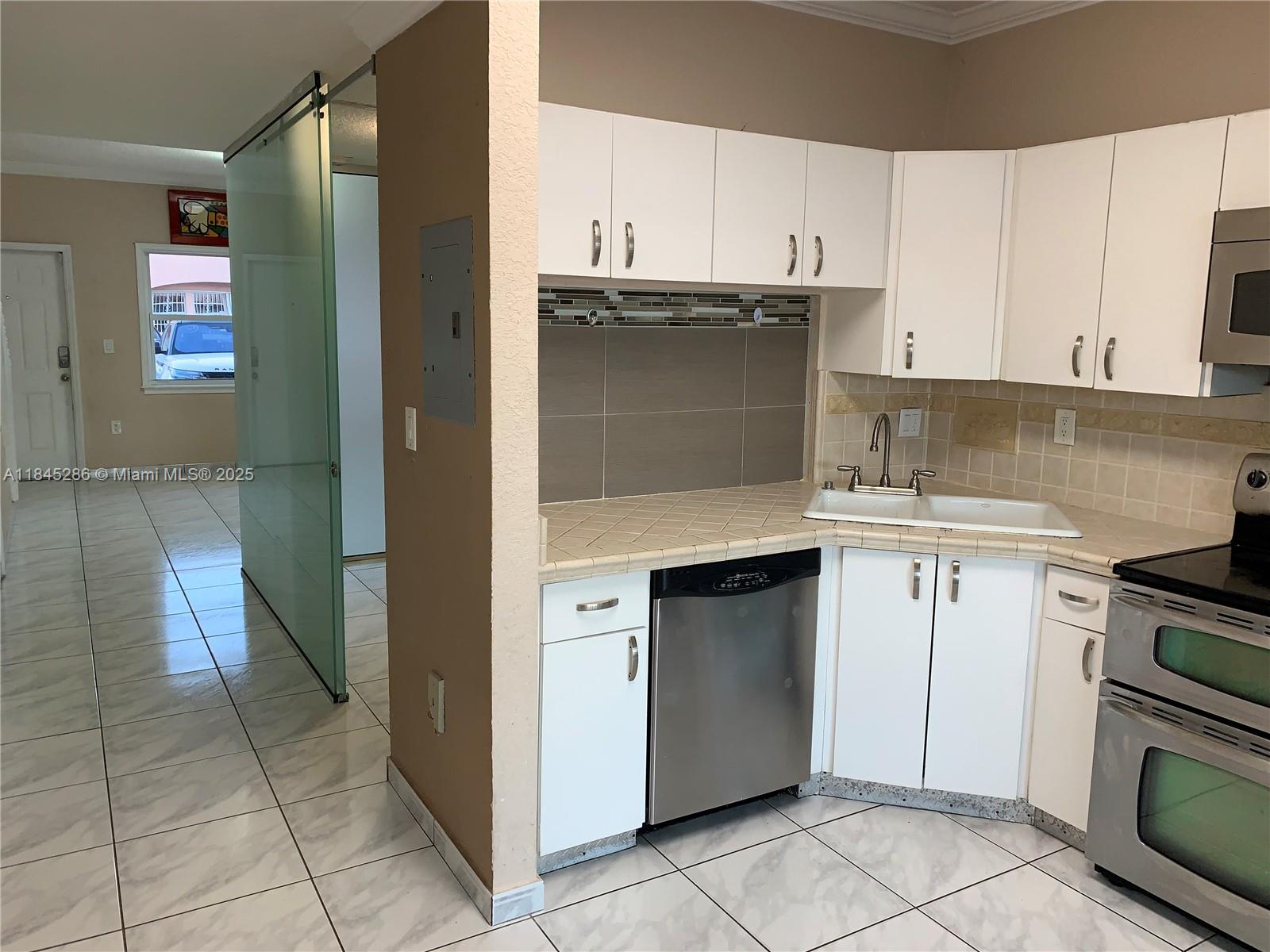 Property photo # 3