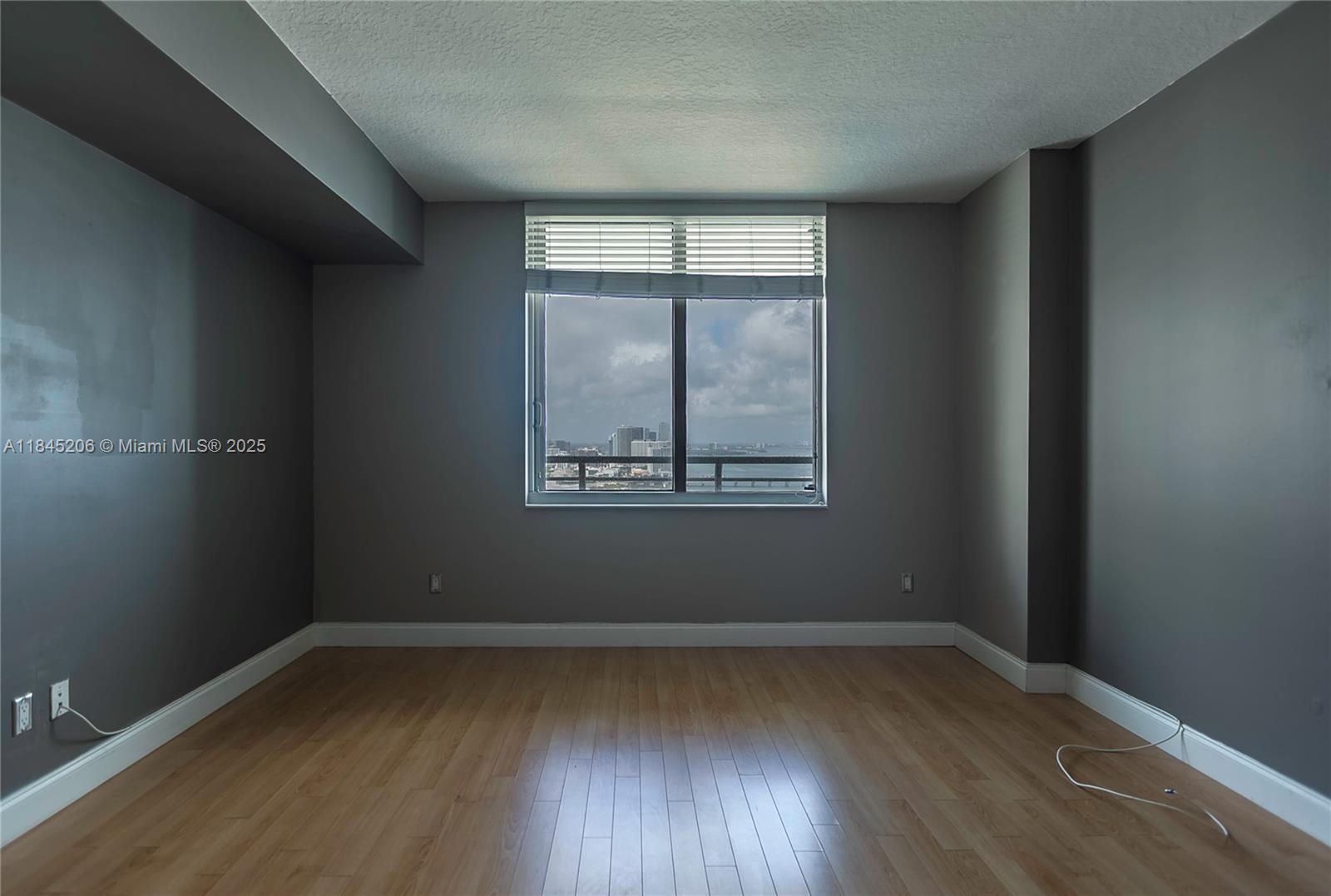 325 S Biscayne Blvd #4224, Miami FL 33131