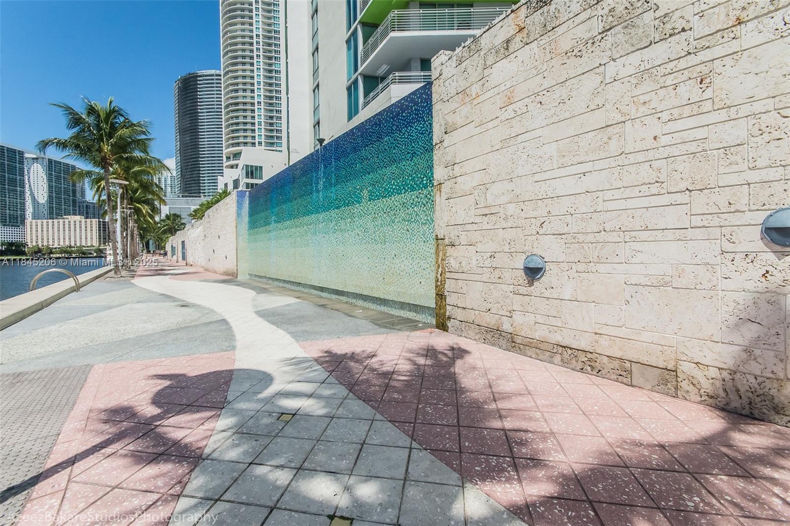 325 S Biscayne Blvd #4224, Miami FL 33131