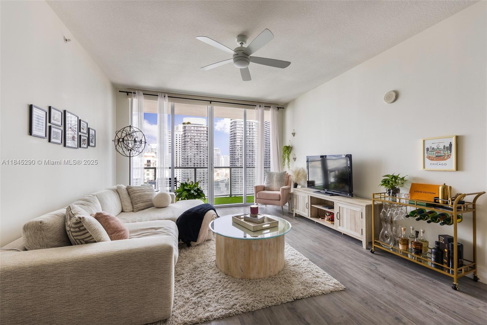 Condo for Rent in Miami, FL