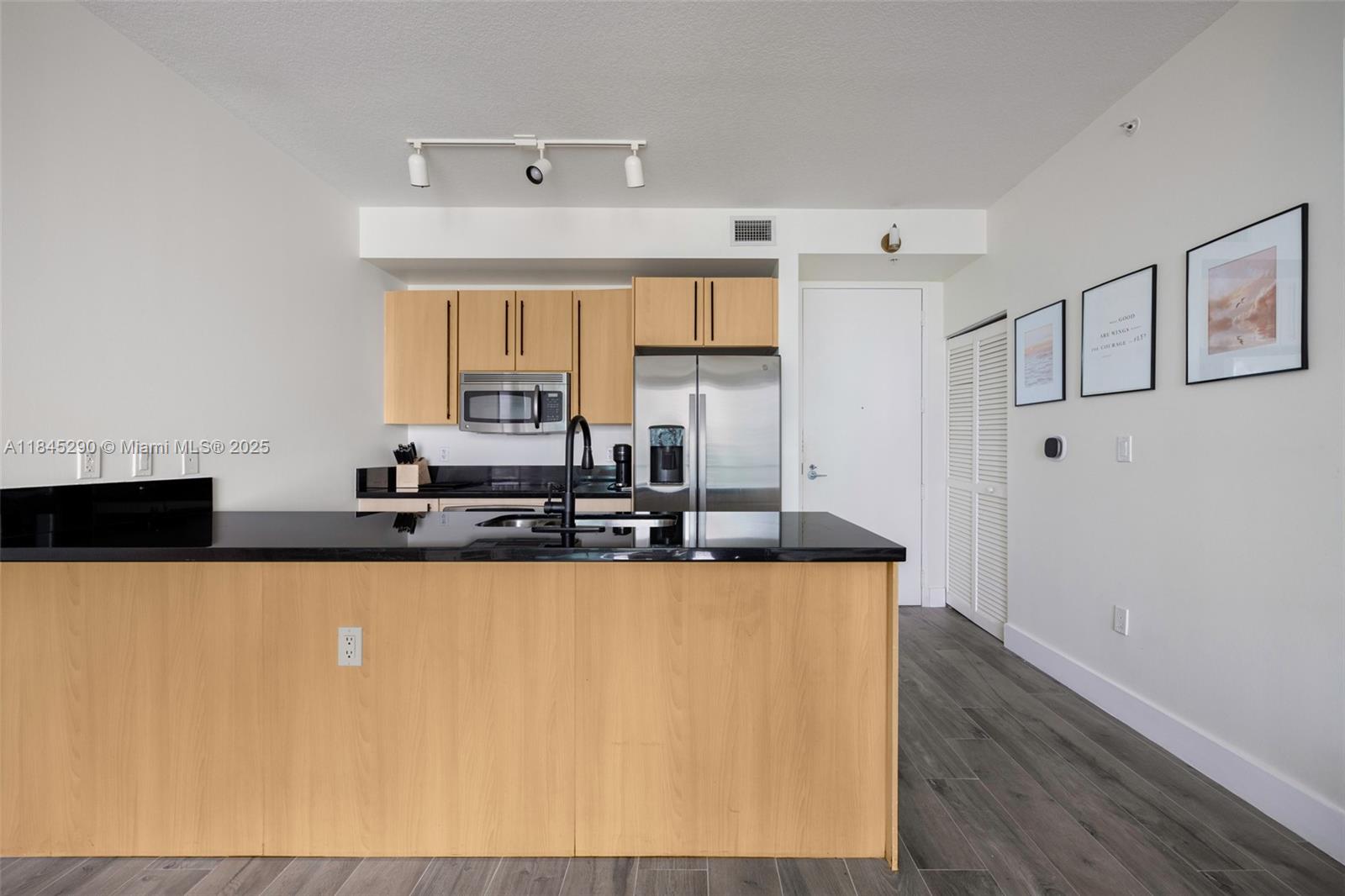 Property photo # 9
