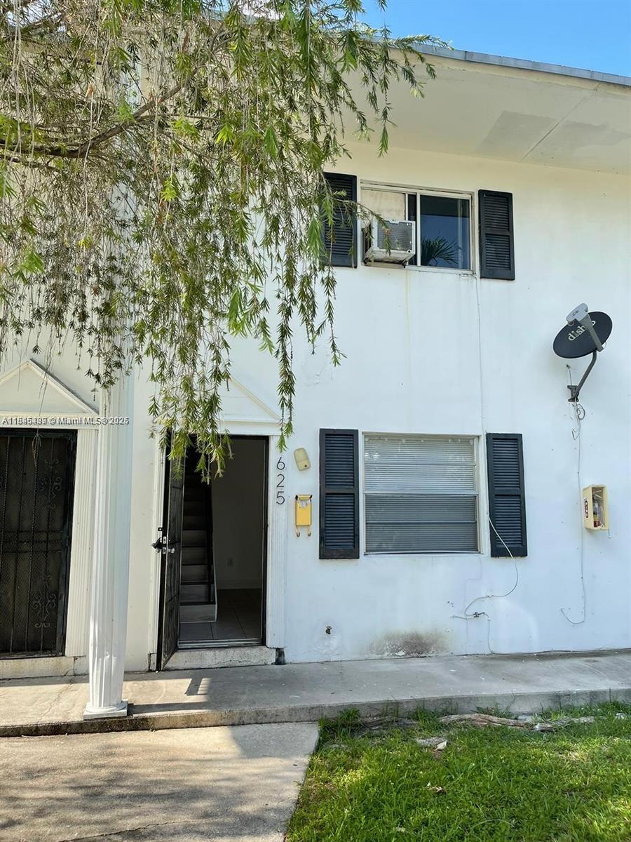 Property photo # 0