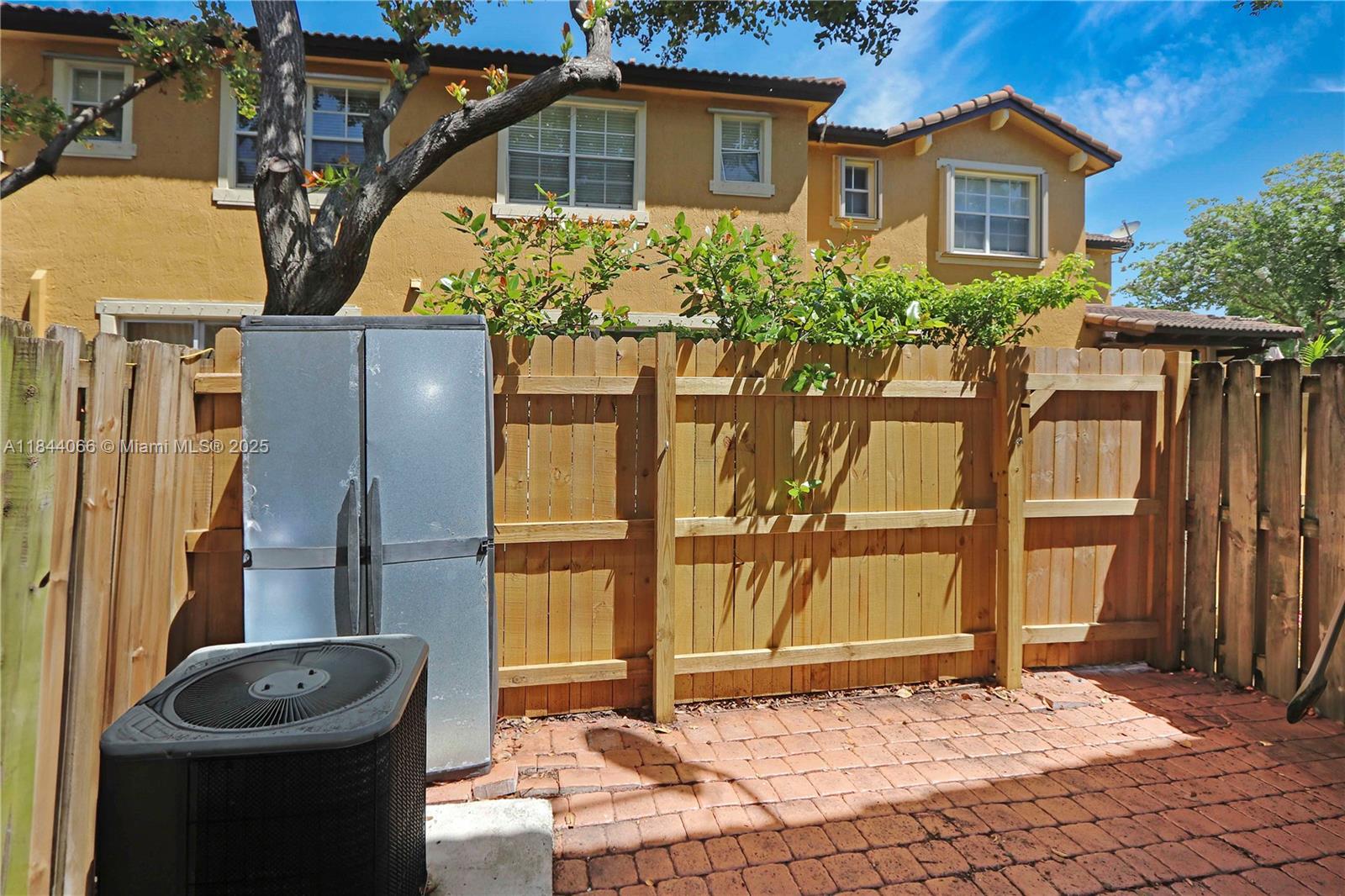 Property photo # 8