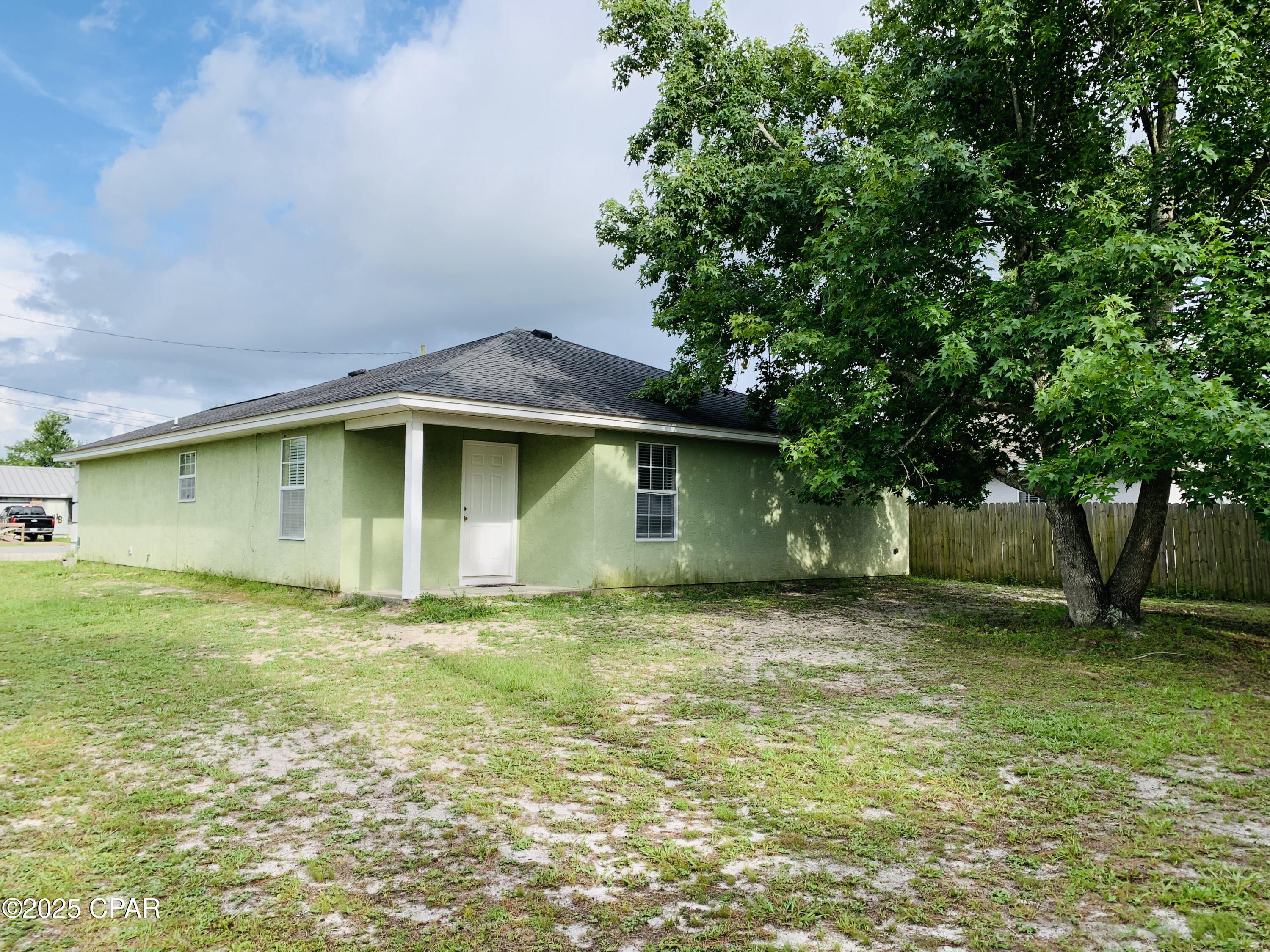 Image 8 For 1602 Mississippi Avenue