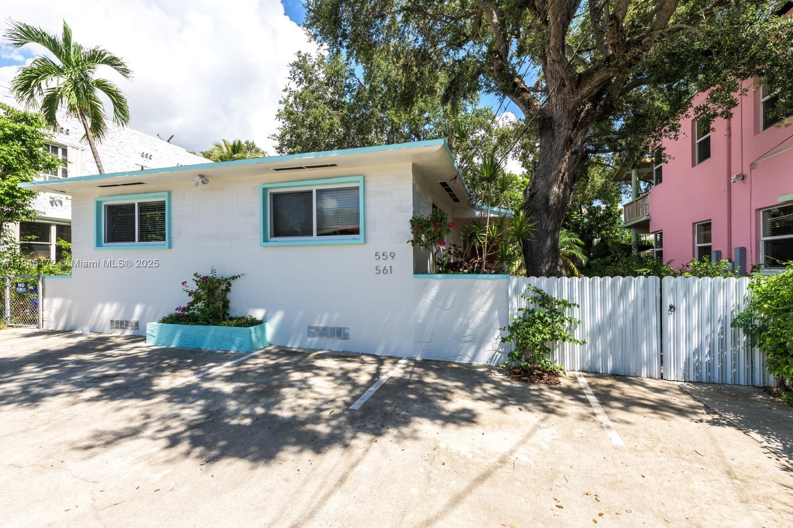 Property photo # 0