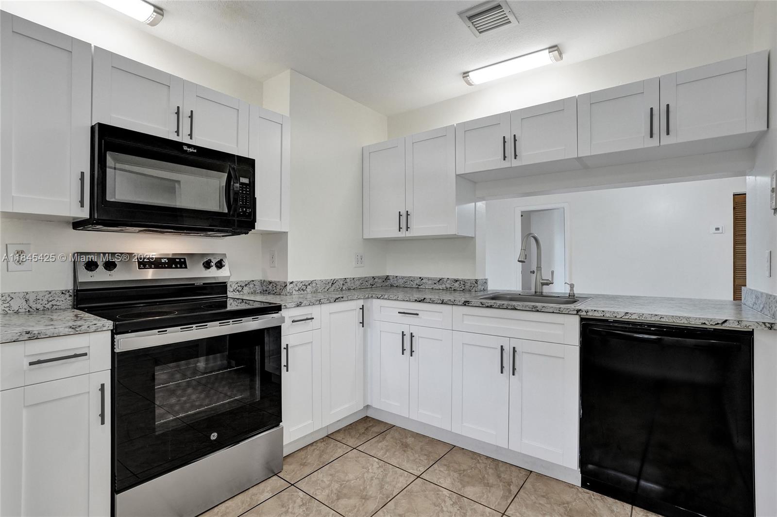 Property photo # 9