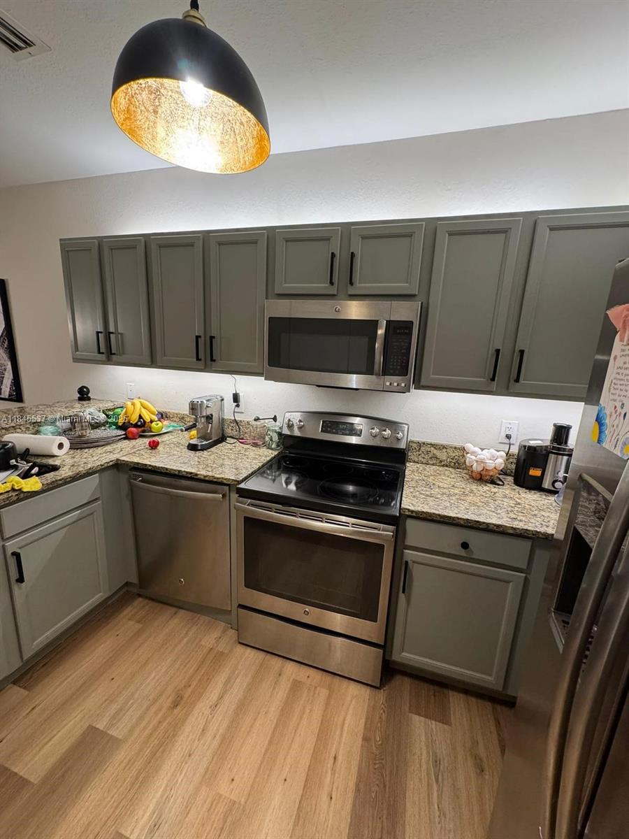 Property photo # 0