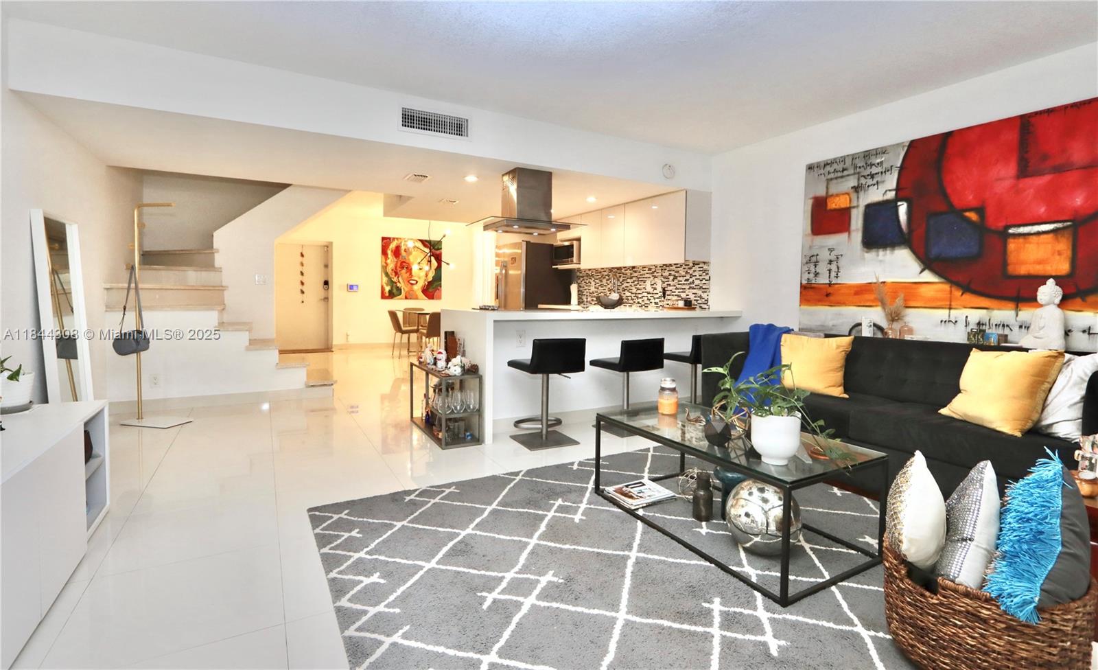 Property photo # 9