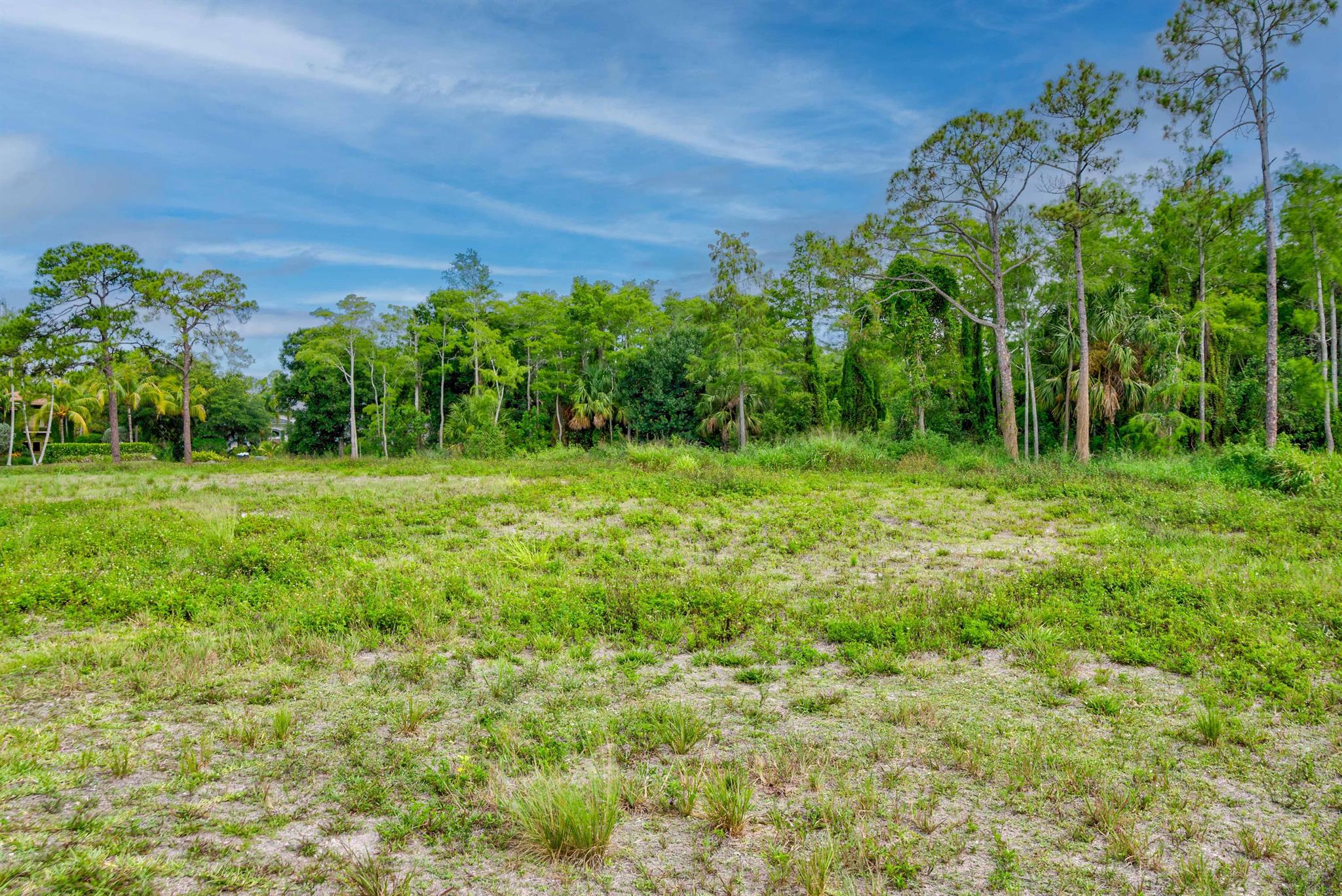 Image to showcase the property located at 3551 SE Tailwinds Road