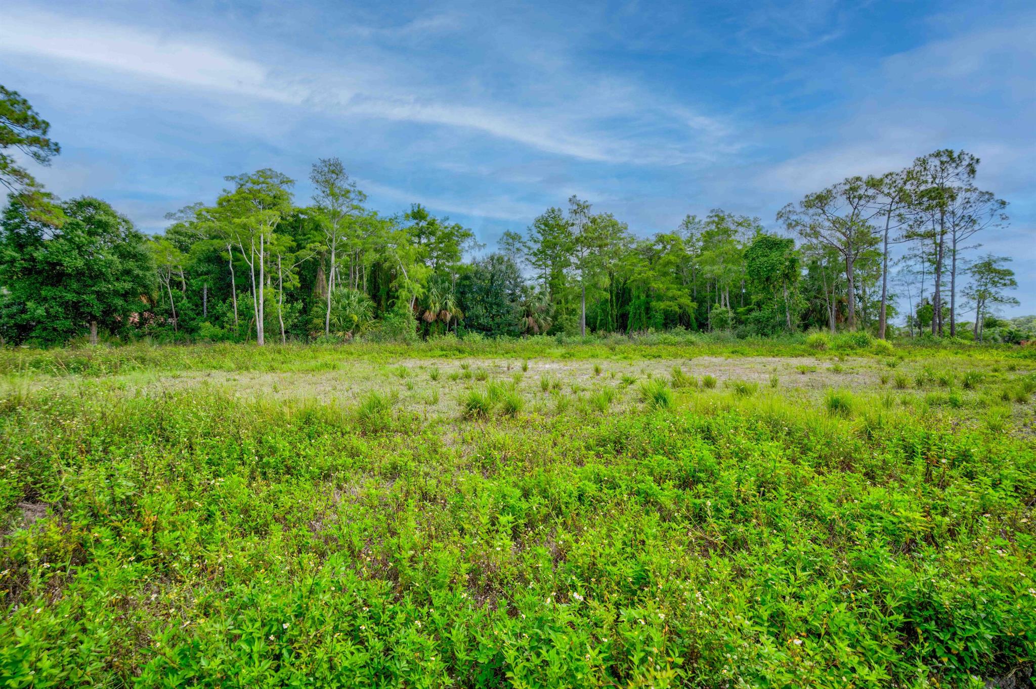 Image to showcase the property located at 3551 SE Tailwinds Road