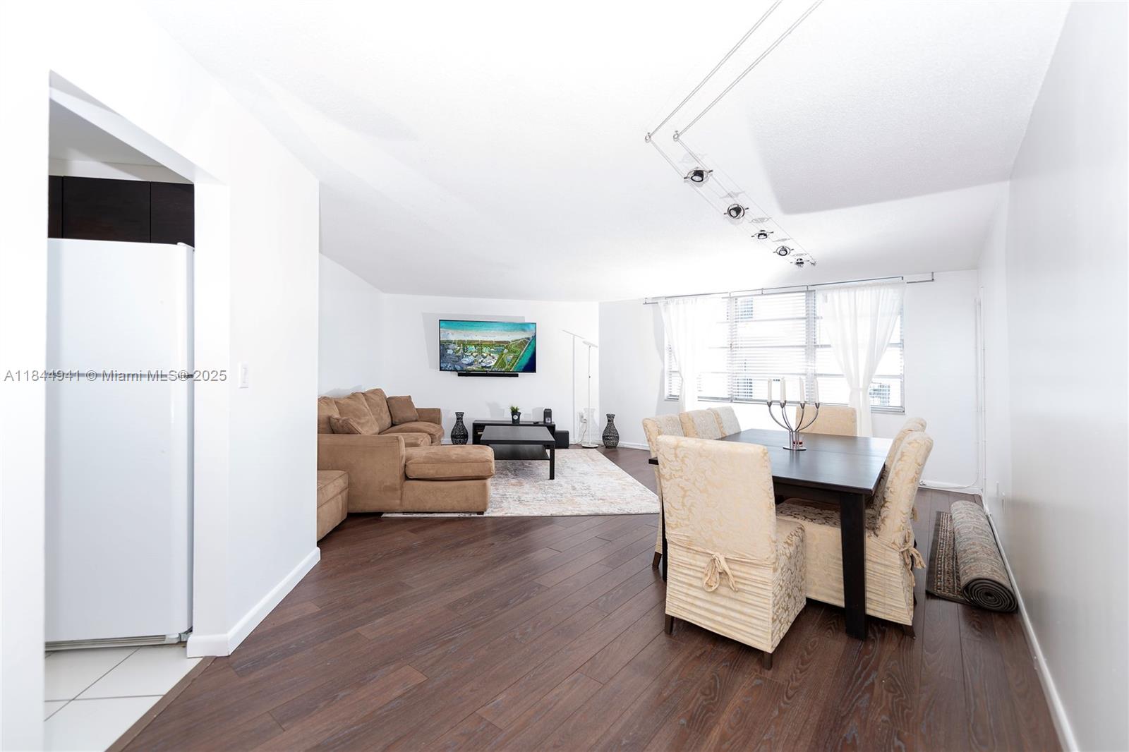 Property photo # 0