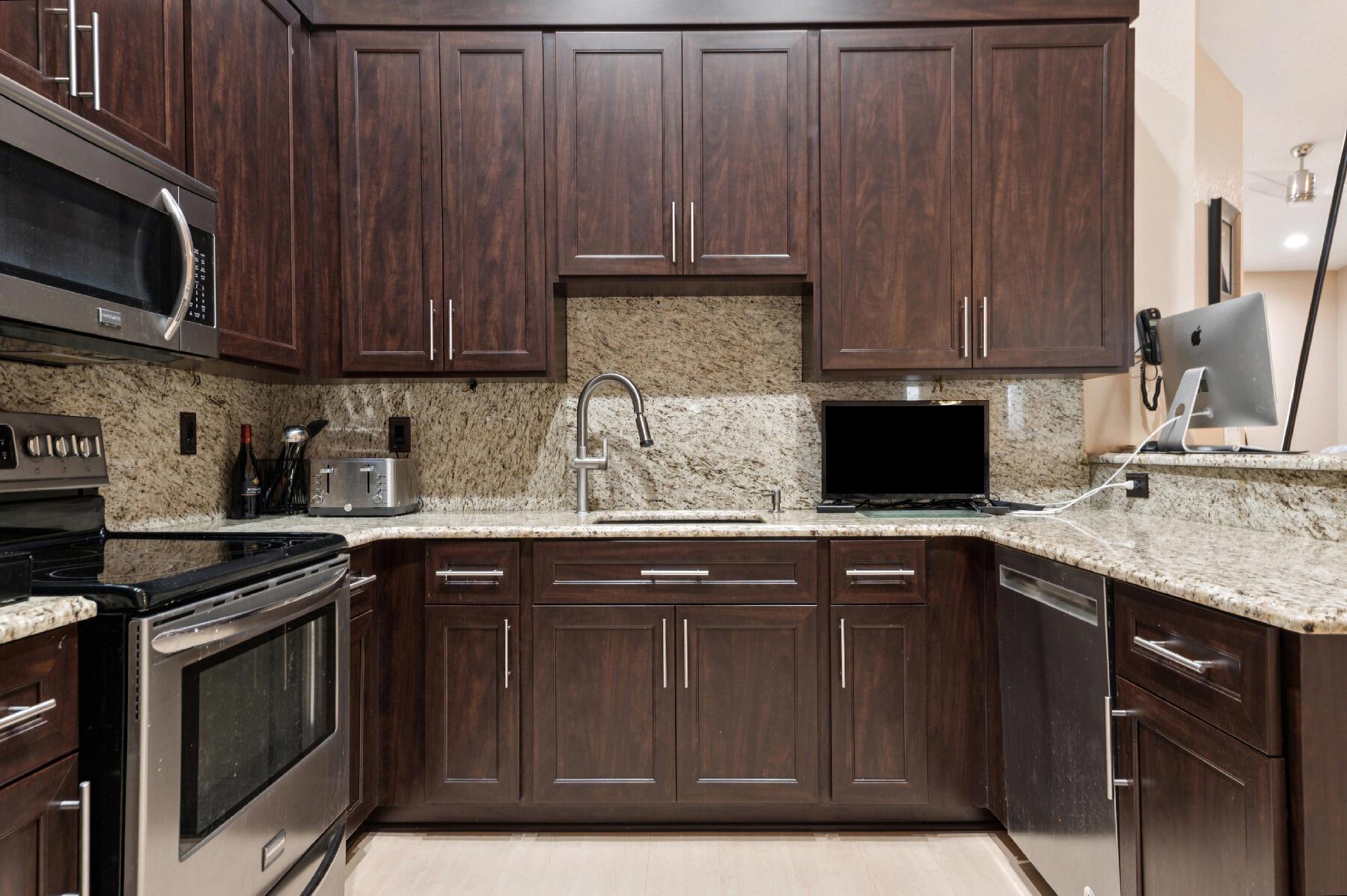 12100 Serafino Street FL