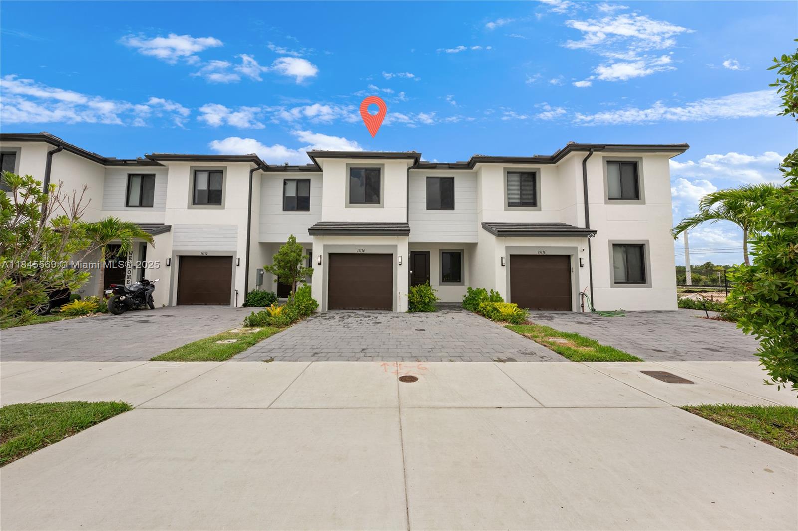 Property photo # 0