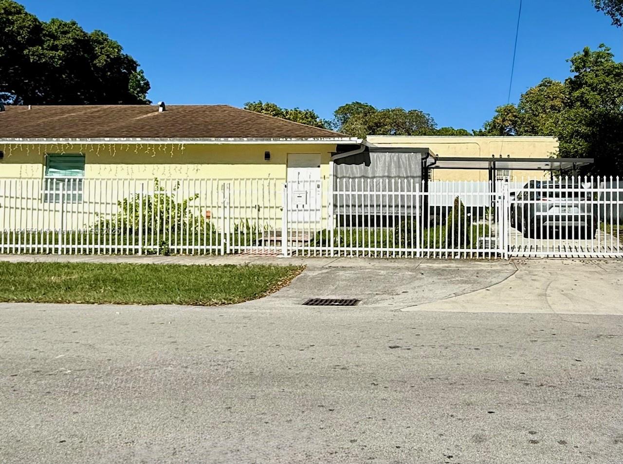 Property photo # 0