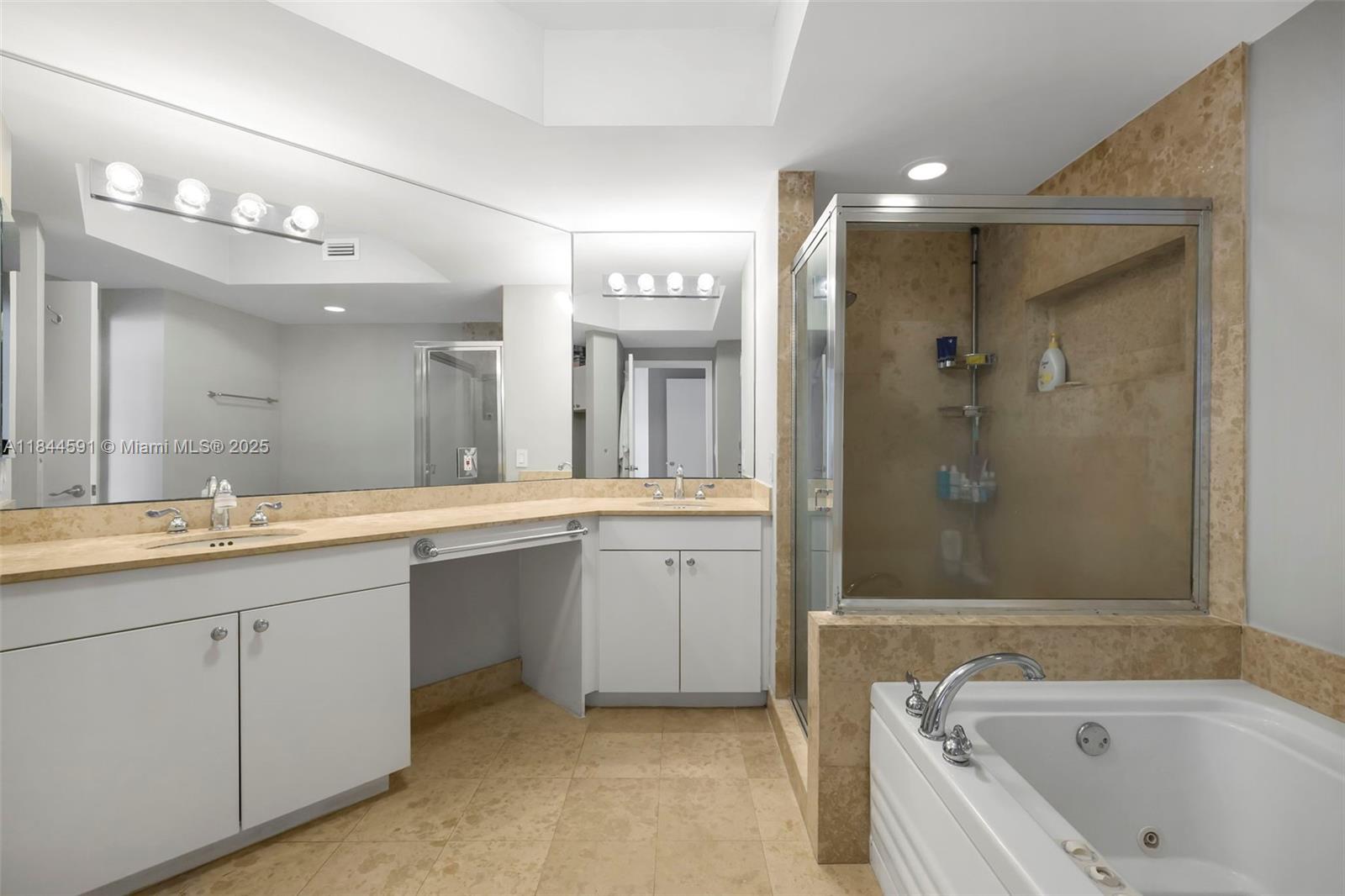 4775 Collins Ave #2002, Miami Beach FL 33140