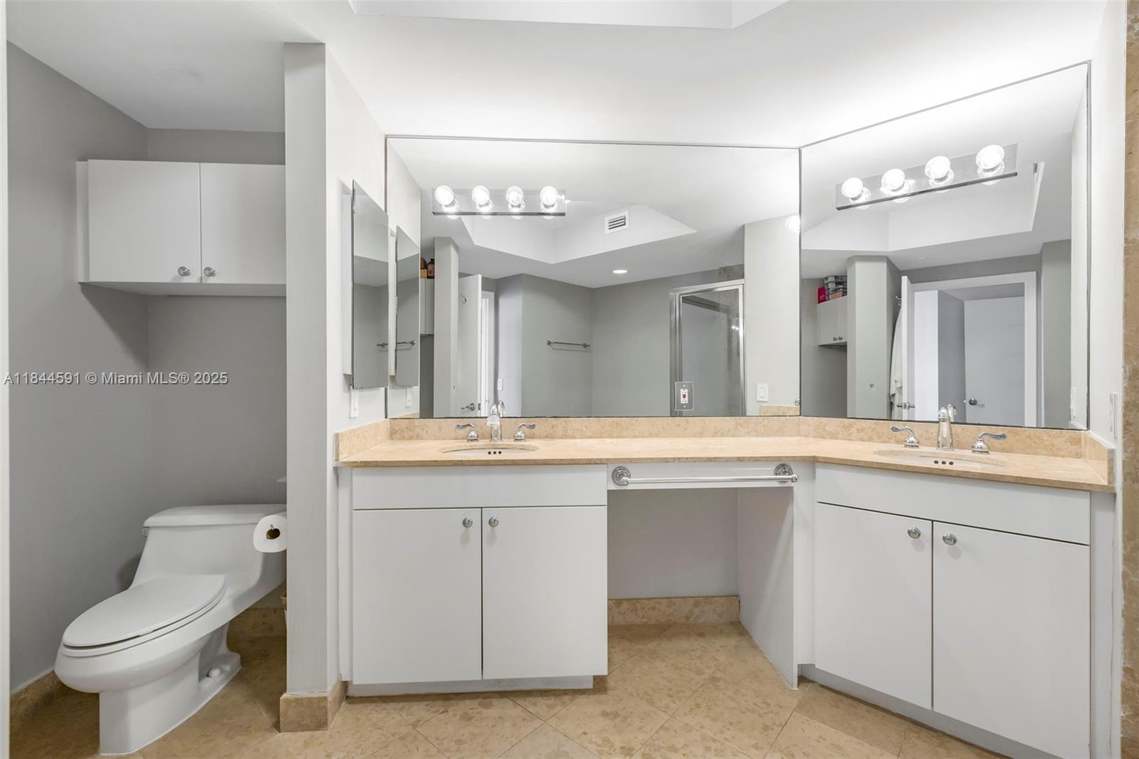 4775 Collins Ave #2002, Miami Beach FL 33140