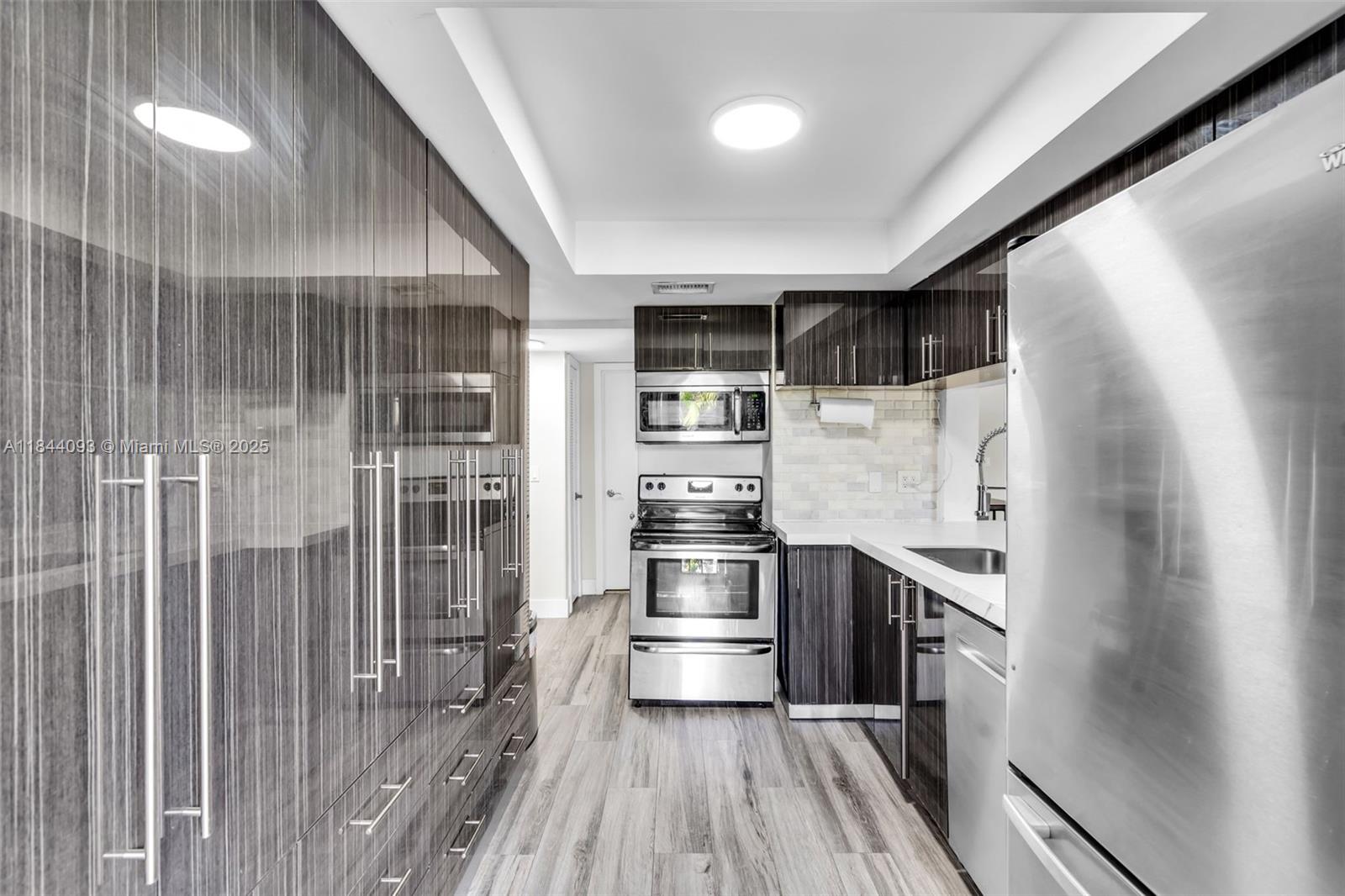 Property photo # 6