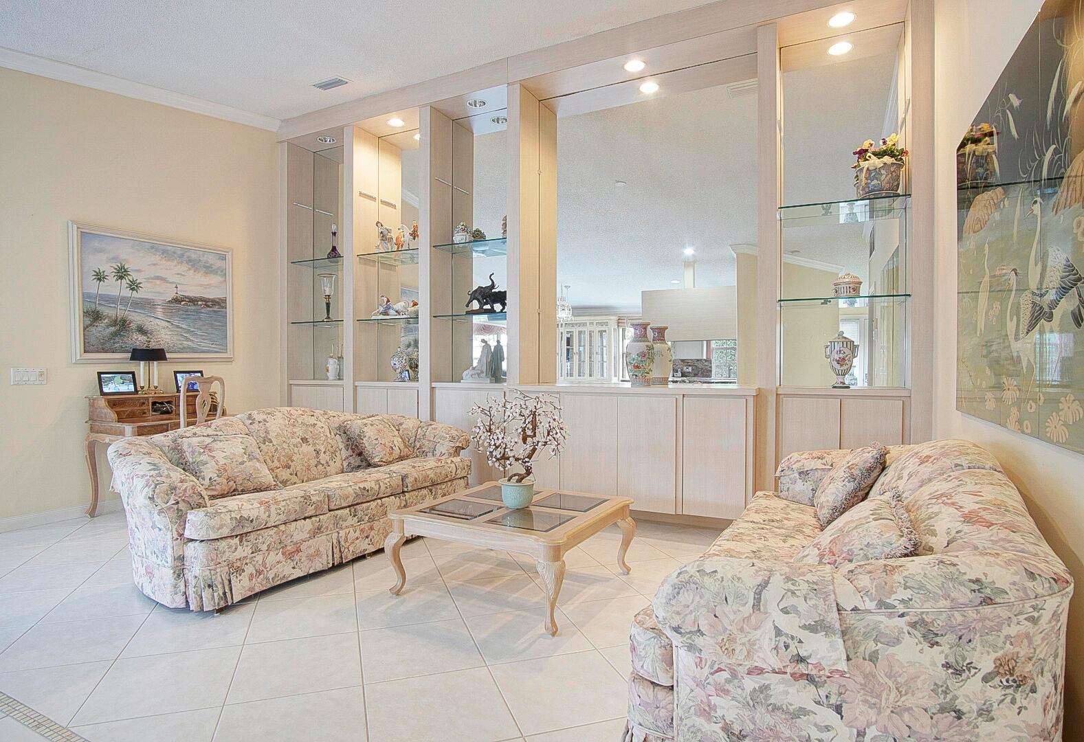 Homes for sale in Port St. Lucie, FL | 1246 Nw Bentley Circle #B, Port St. Lucie, FL 34986 | MLS# R11109746