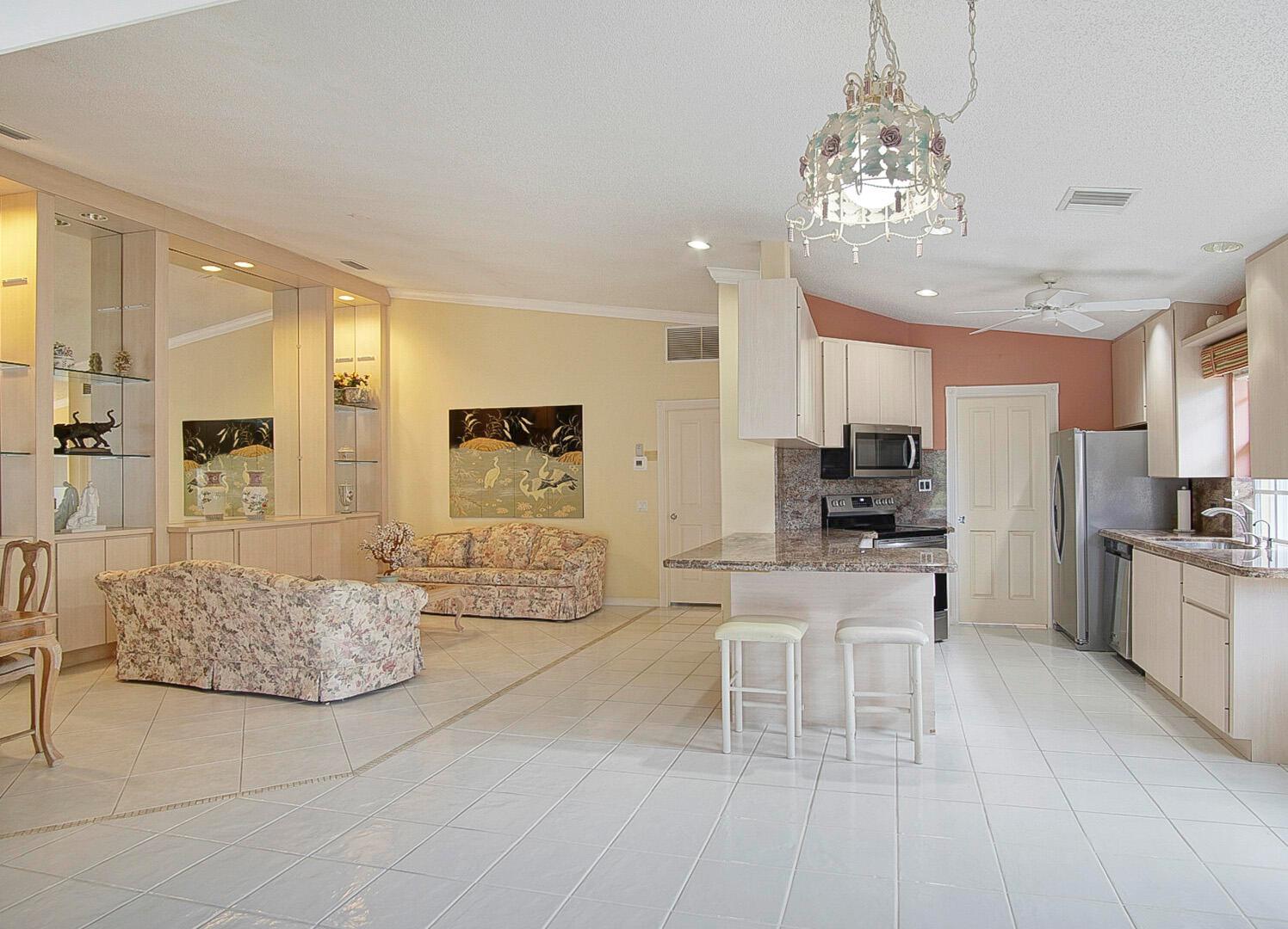 Homes for sale in Port St. Lucie, FL | 1246 Nw Bentley Circle #B, Port St. Lucie, FL 34986 | MLS# R11109746