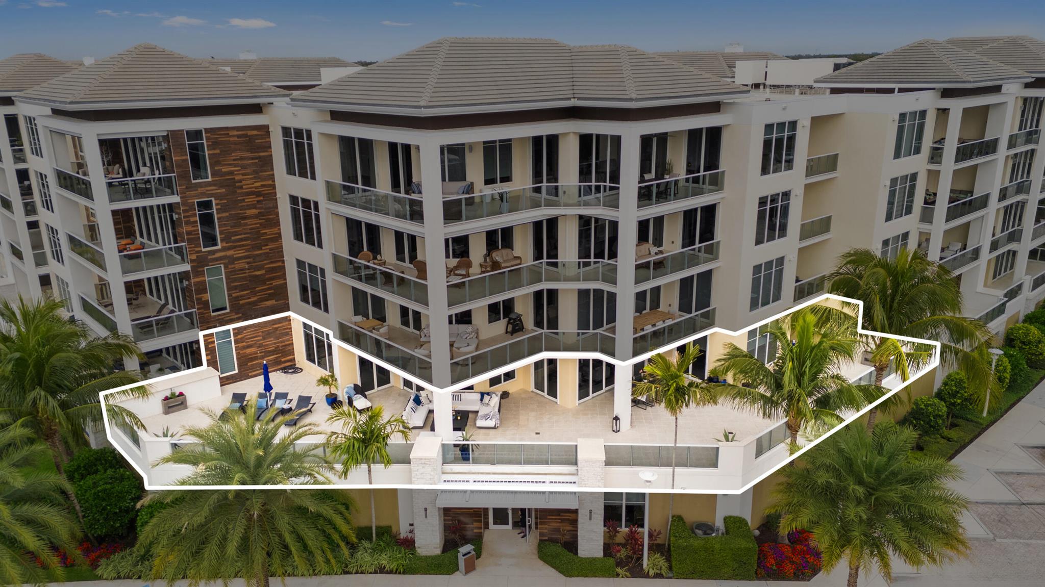 Image to showcase the property located at 2720 Donald Ross Road 203